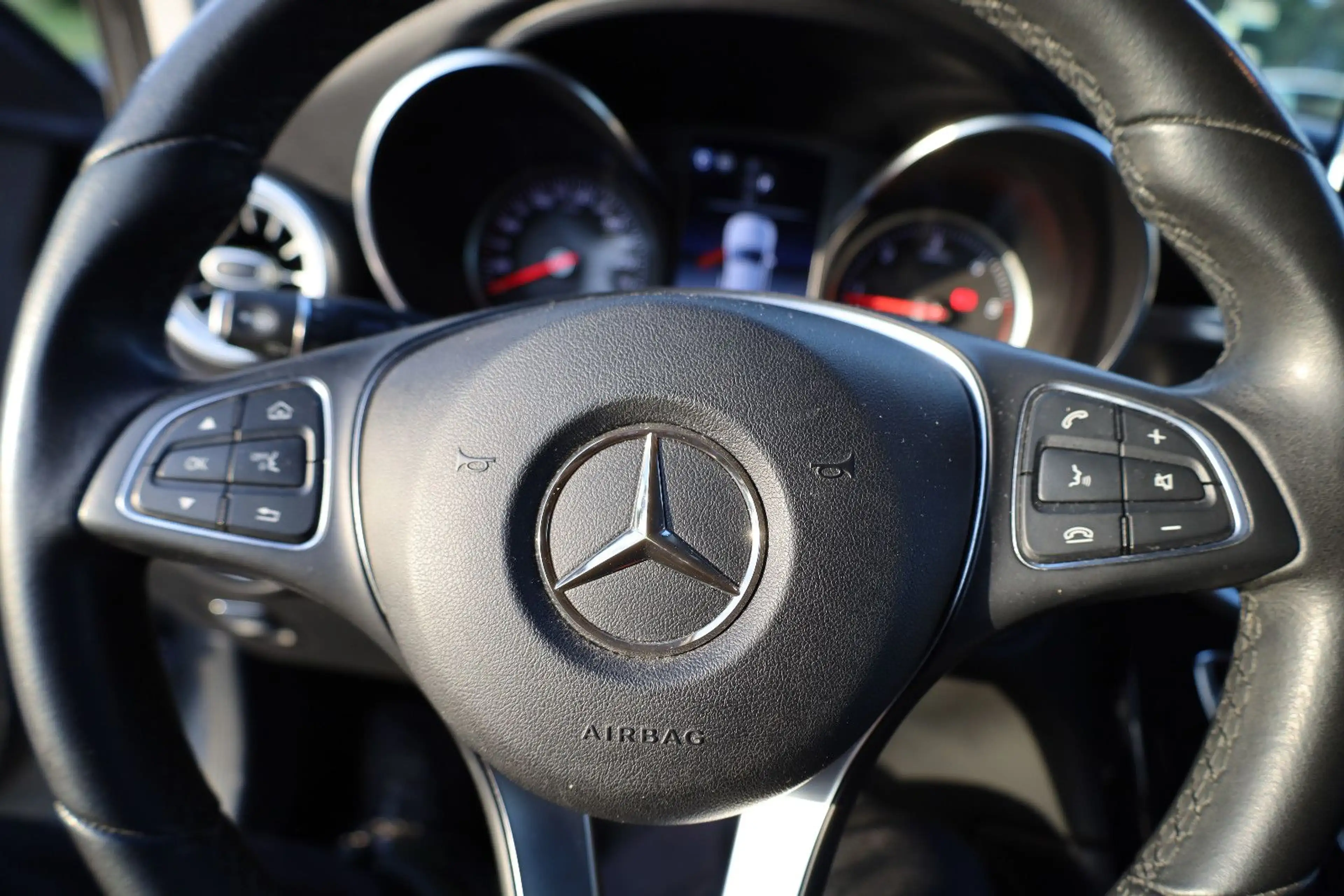 Mercedes-Benz GLC 250 d 4Matic AHK — photo 15