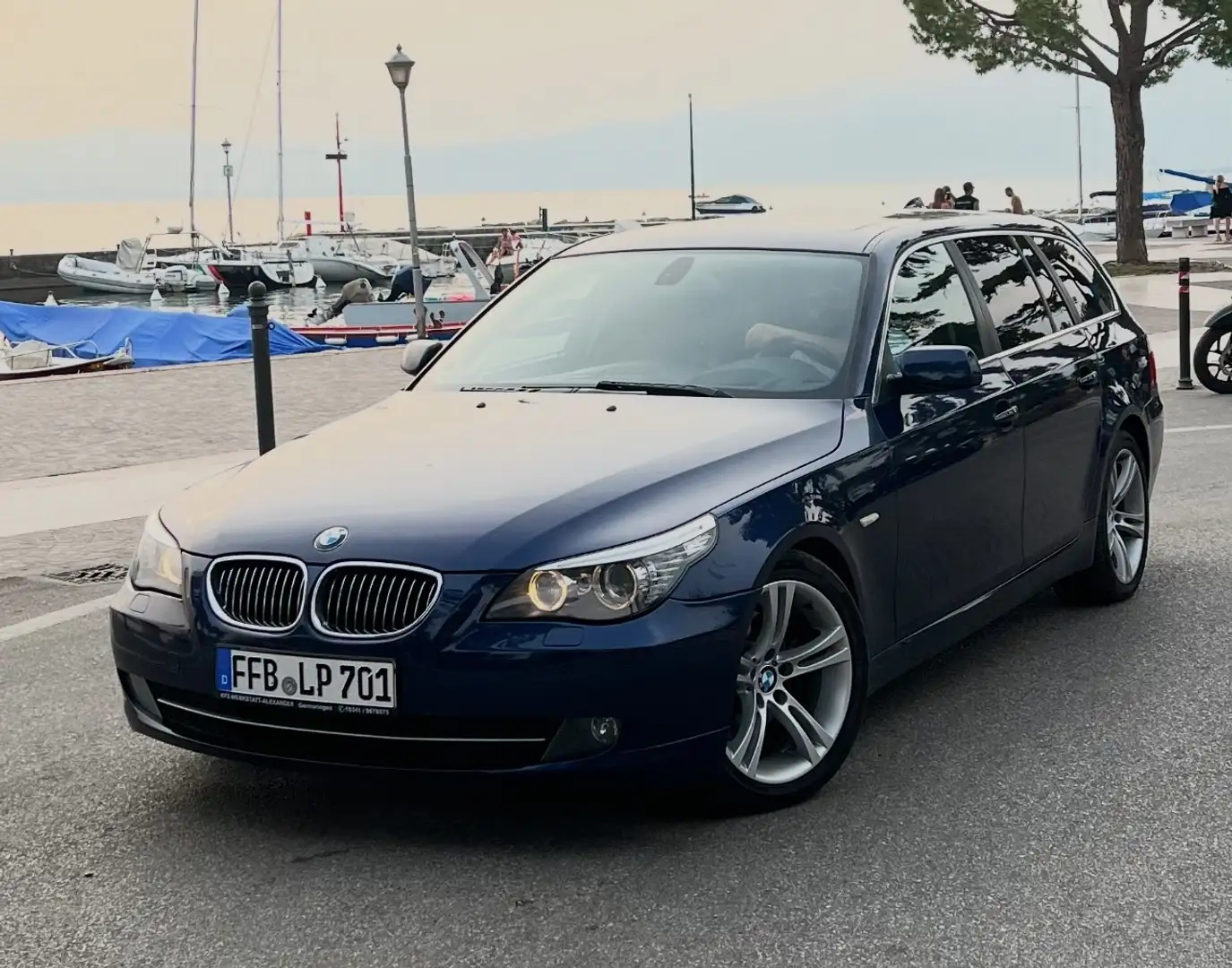 BMW 525 525i Touring Aut. - 1
