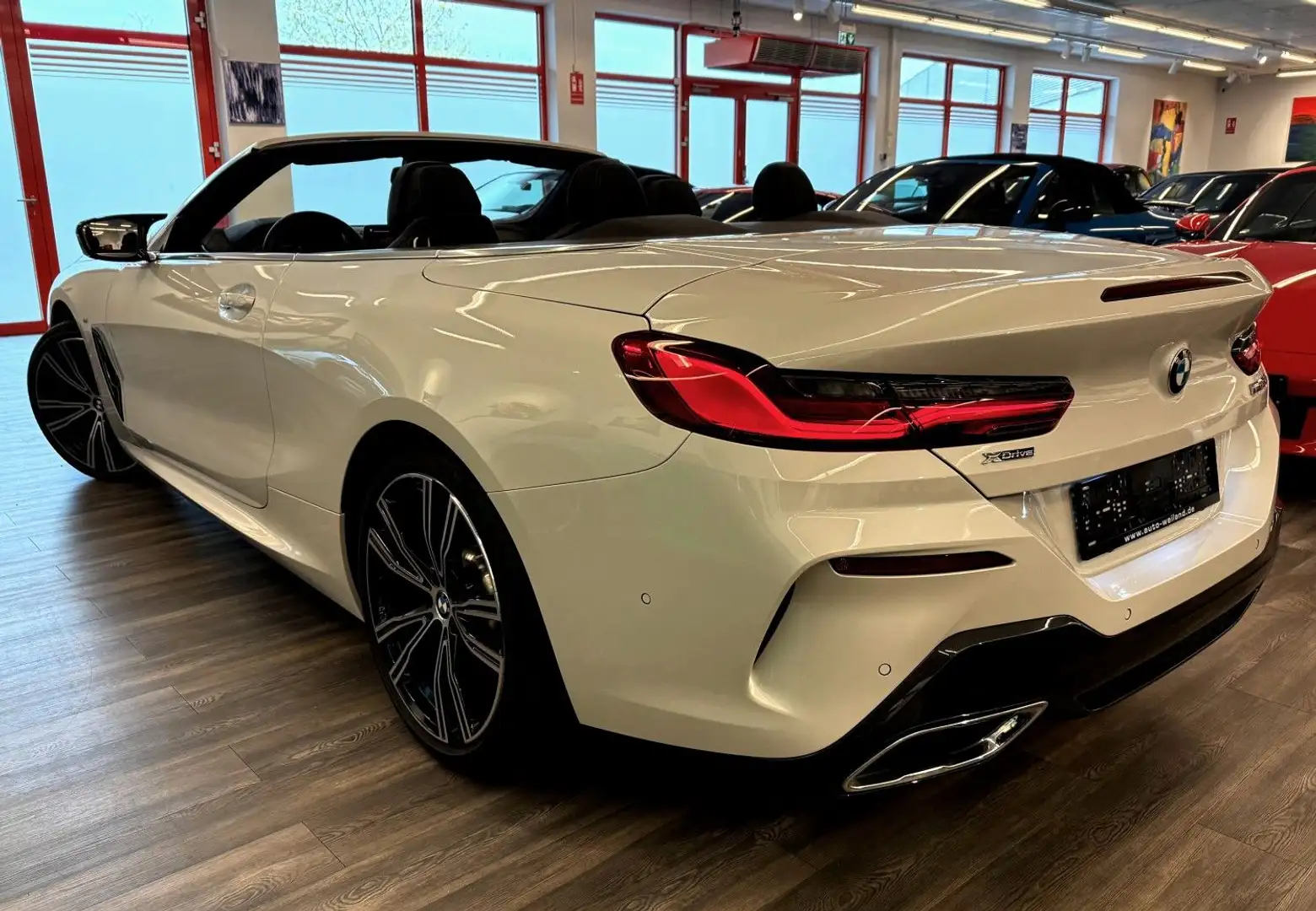 BMW M850 M 850 i xDrive Cabrio 1Hand Perfekte Ausstattung Weiß - 2