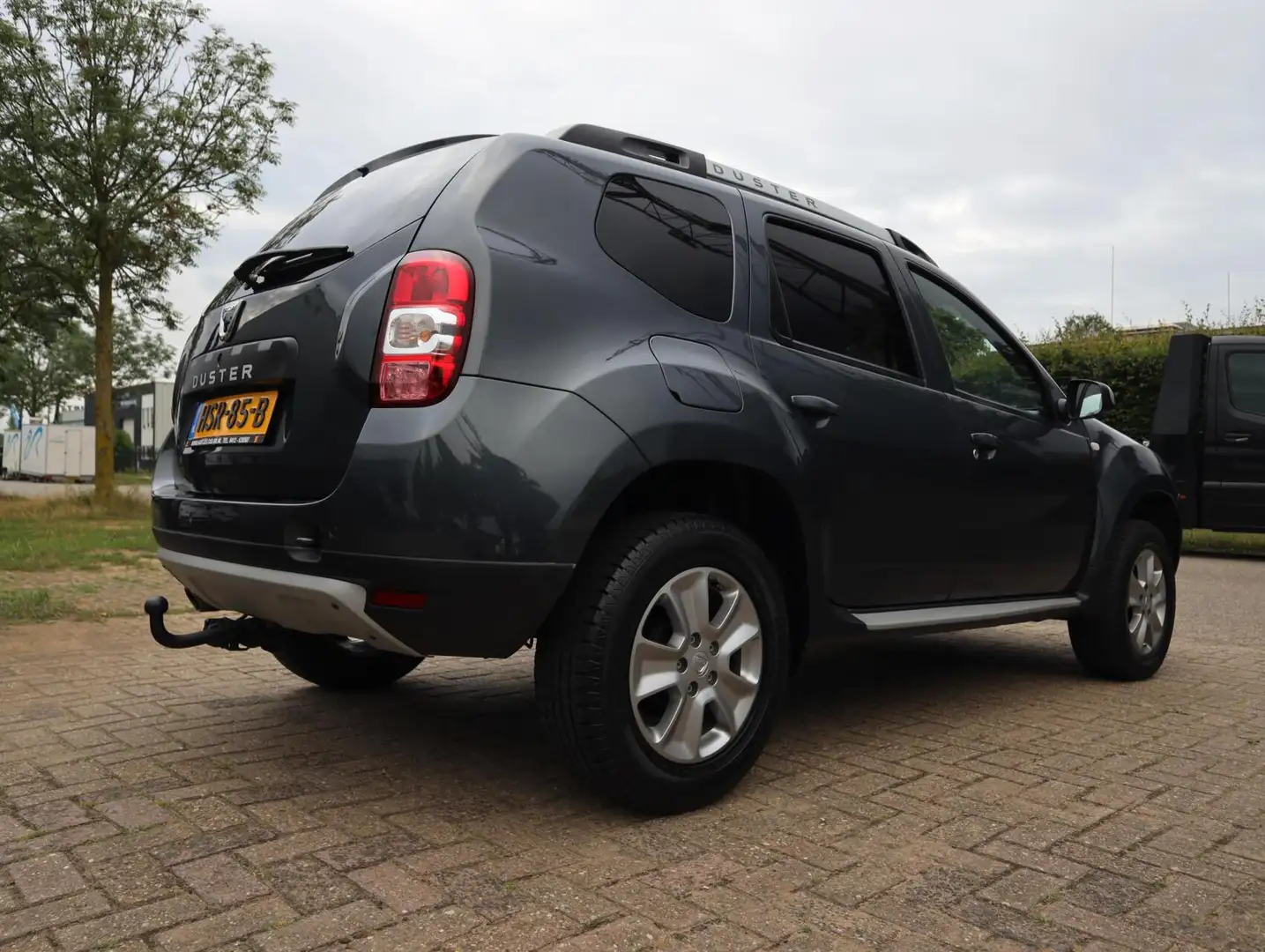 Dacia Duster 1.2 TCe Prestige (Vol-Opties!) 1e eigenaar Gris - 2