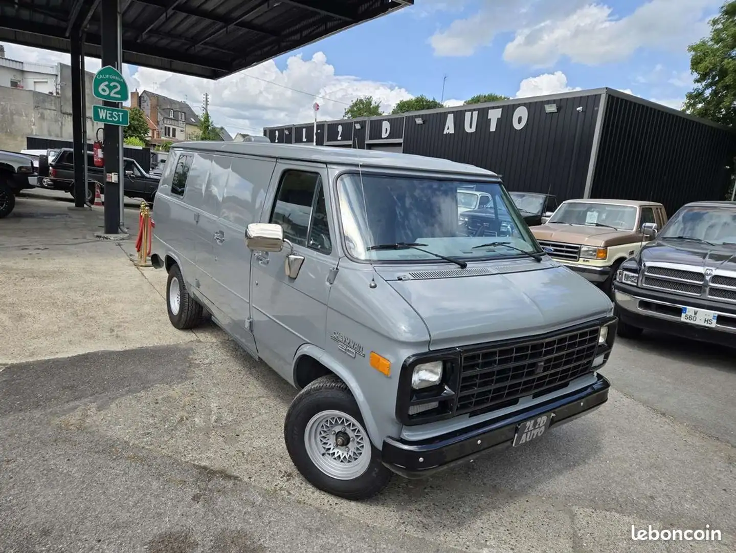 Chevrolet Chevy Van G20 tolé 5.0 V8 Gris - 1