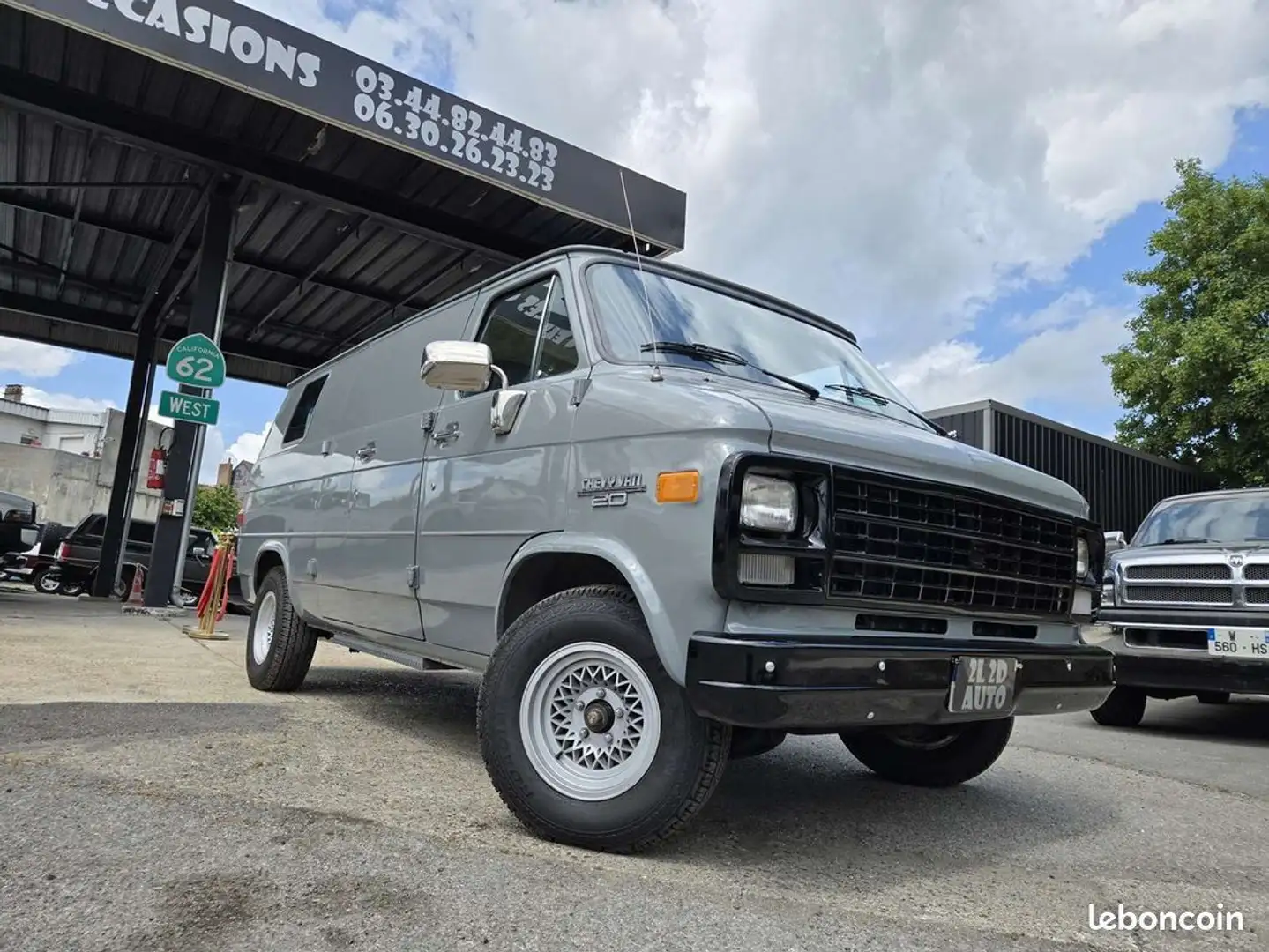 Chevrolet Chevy Van G20 tolé 5.0 V8 Gris - 2