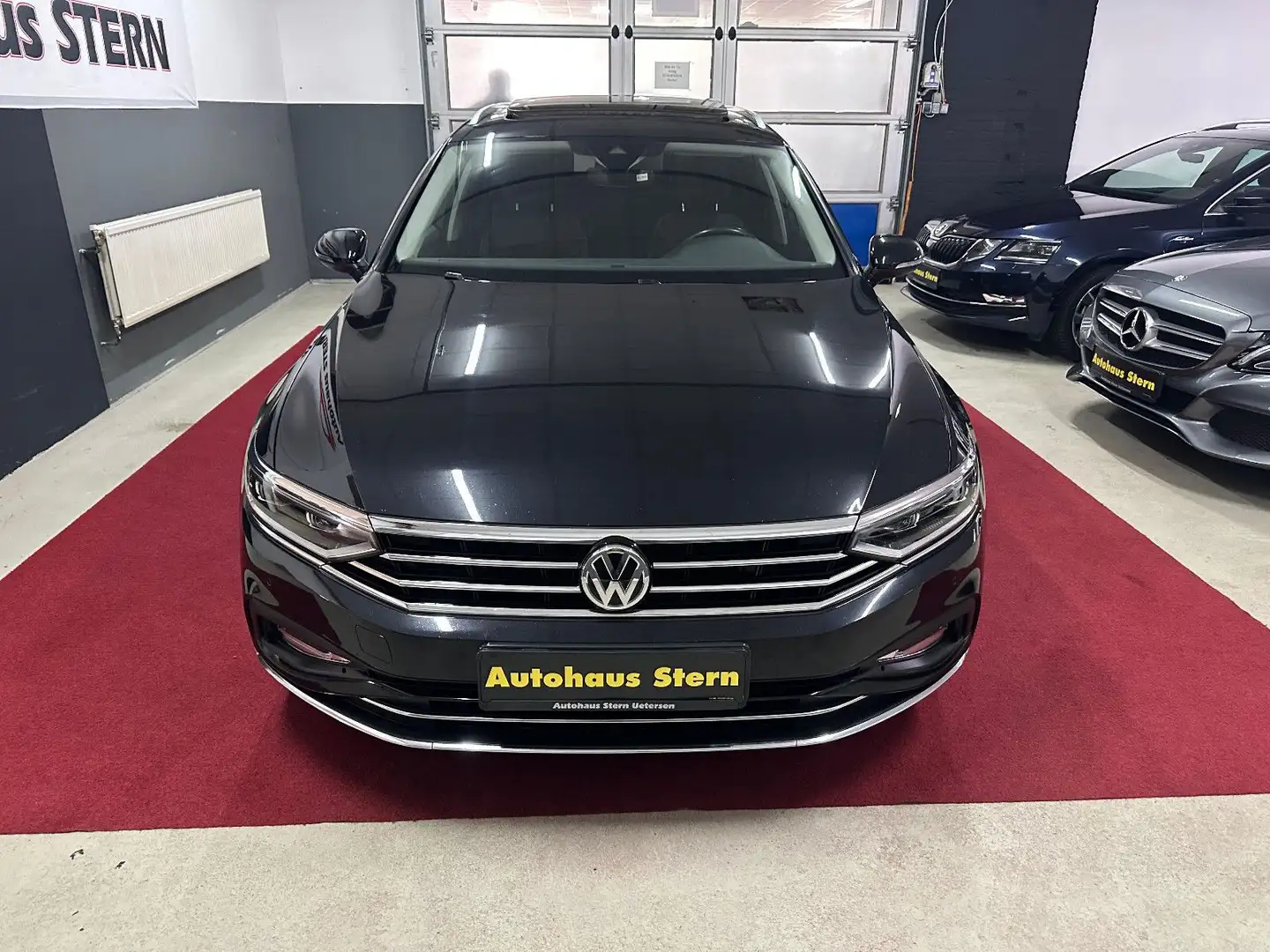 Volkswagen Passat Variant VW Passat 2.0 TDI SCR DSG*Pano*LED*Carplay*Cam* Noir - 2
