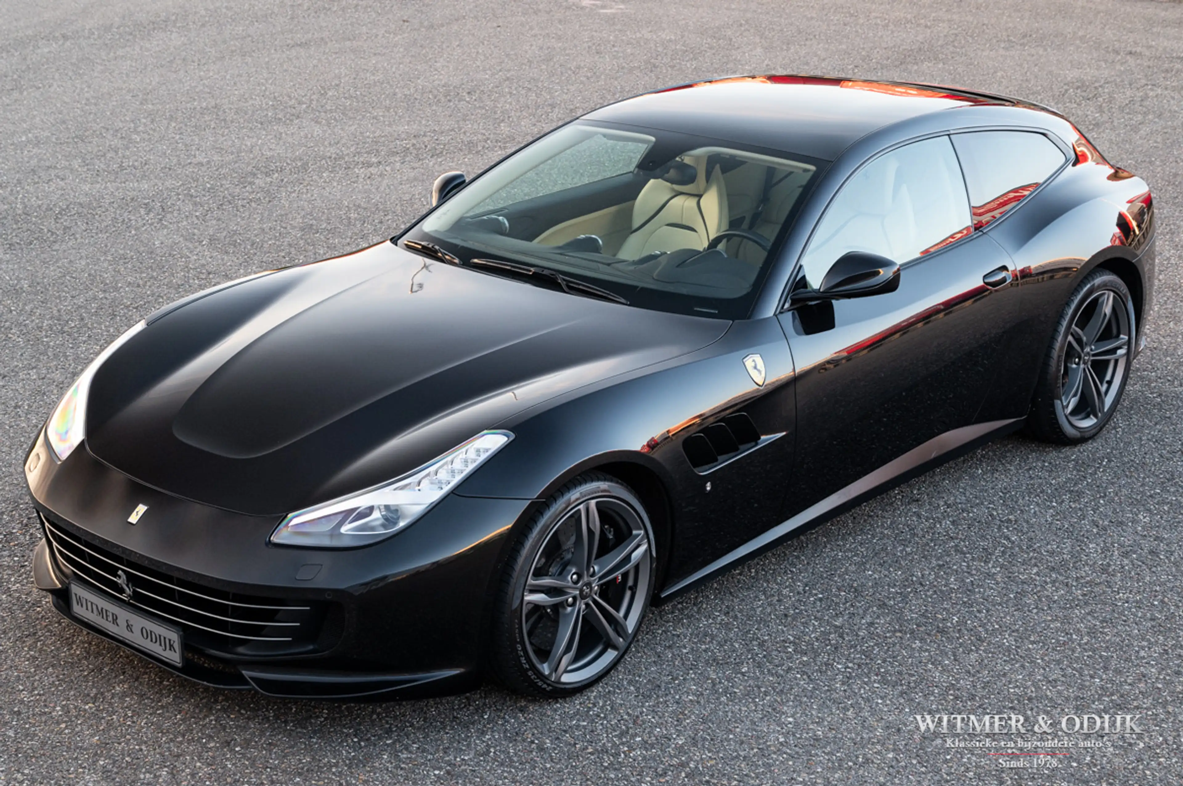 Ferrari GTC4 Lusso GTC4Lusso 6.3 V12 Zeer mooi! — photo 2