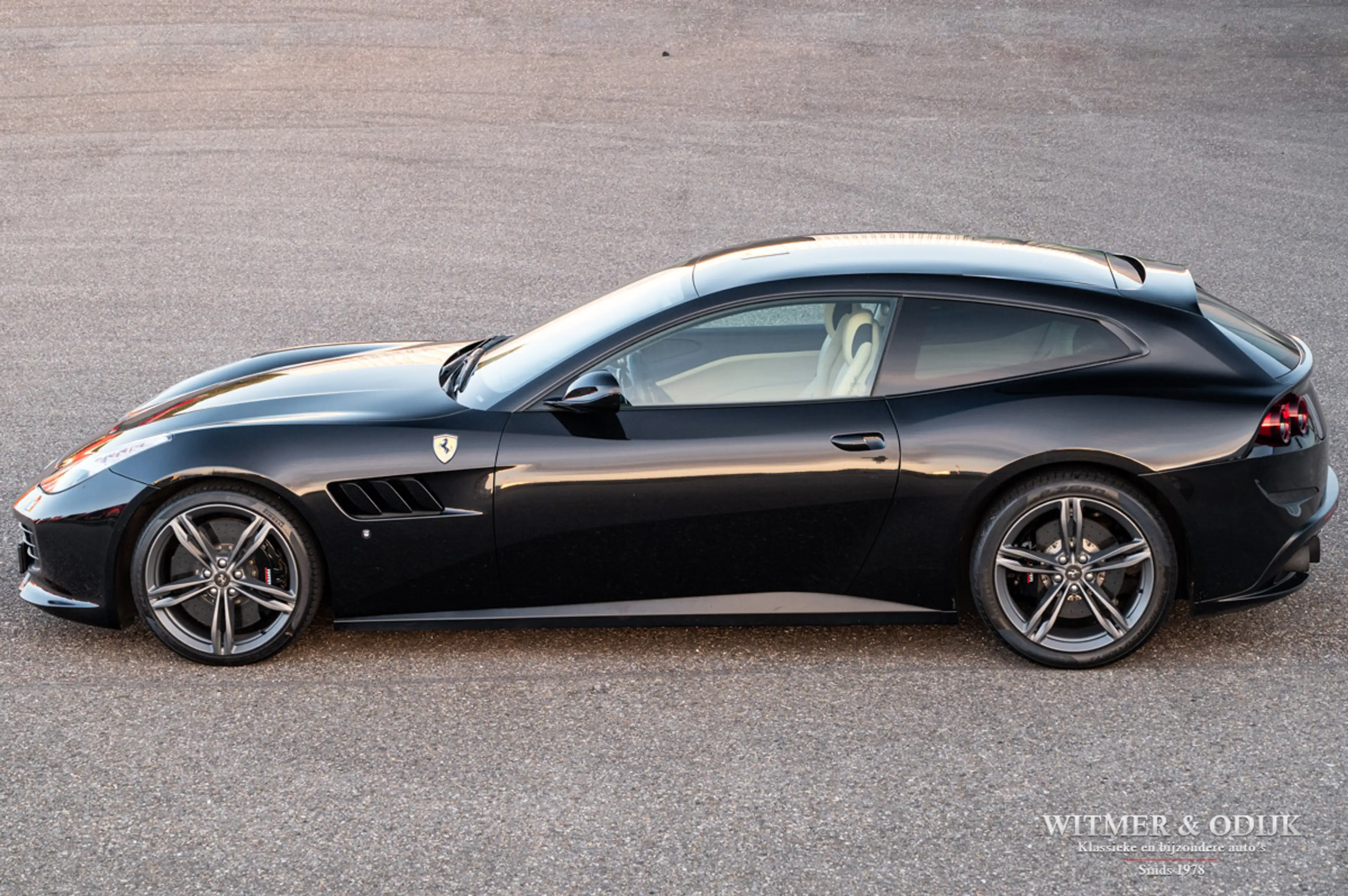 Ferrari GTC4 Lusso GTC4Lusso 6.3 V12 Zeer mooi! — photo 10