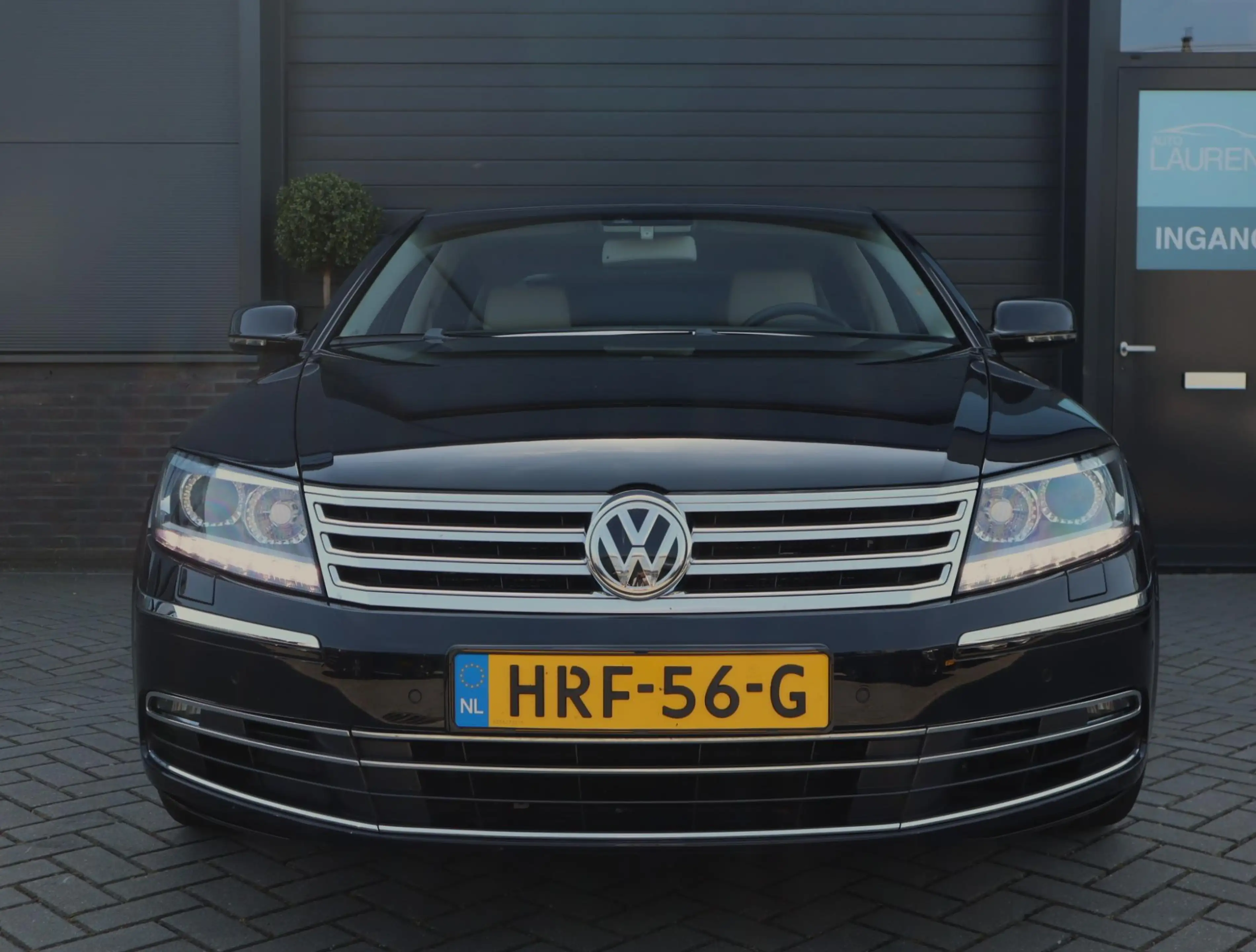 Volkswagen Phaeton 4.2 V8 4p. Lang Highline | Uniek | Chauffeur Pakke — photo 3