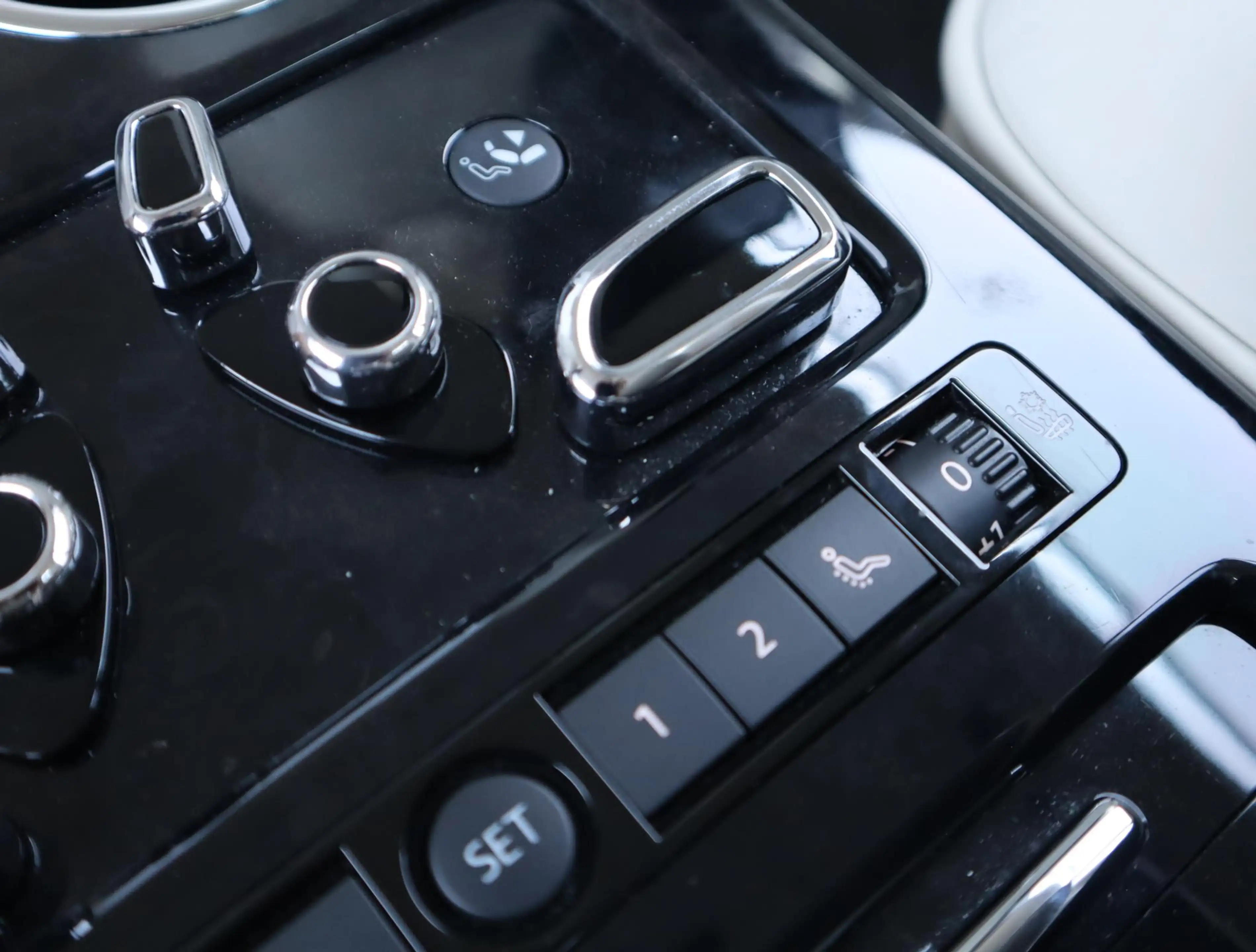 Volkswagen Phaeton 4.2 V8 4p. Lang Highline | Uniek | Chauffeur Pakke — photo 43