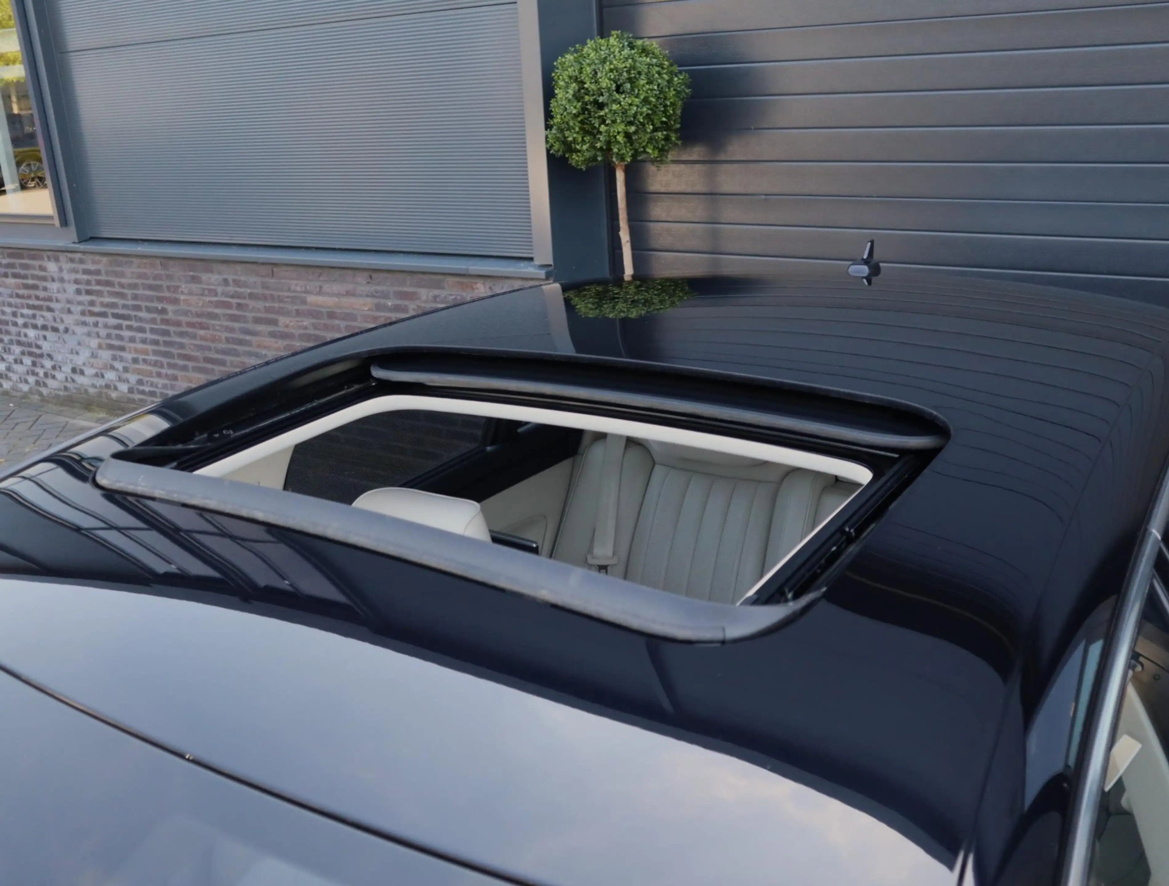 Volkswagen Phaeton 4.2 V8 4p. Lang Highline | Uniek | Chauffeur Pakke — photo 9