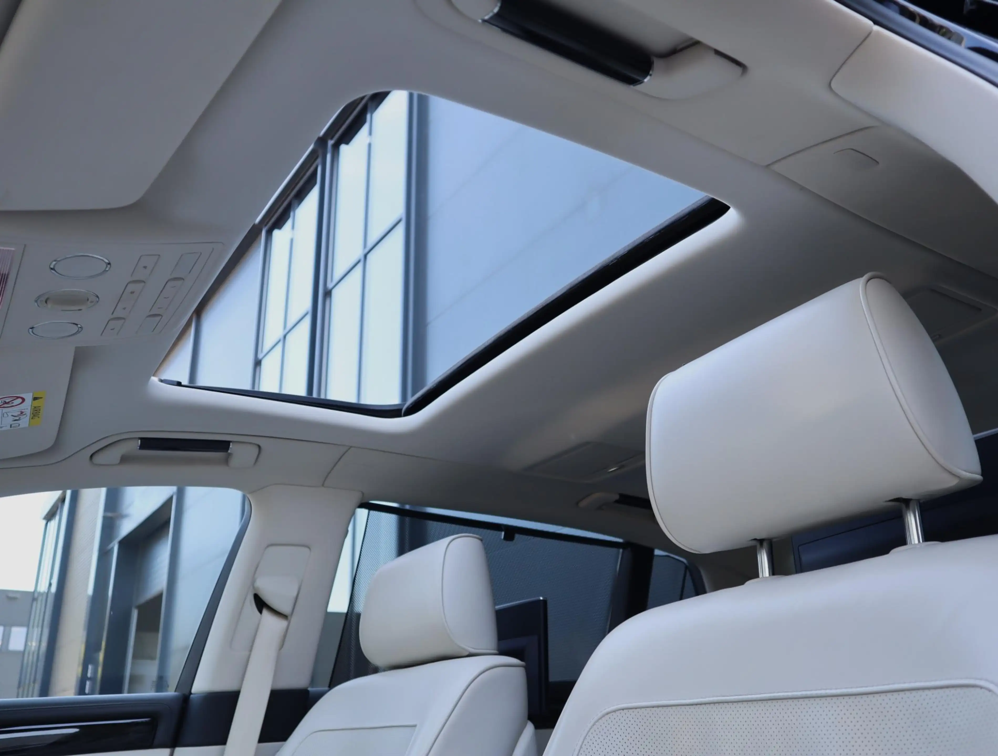 Volkswagen Phaeton 4.2 V8 4p. Lang Highline | Uniek | Chauffeur Pakke — photo 10