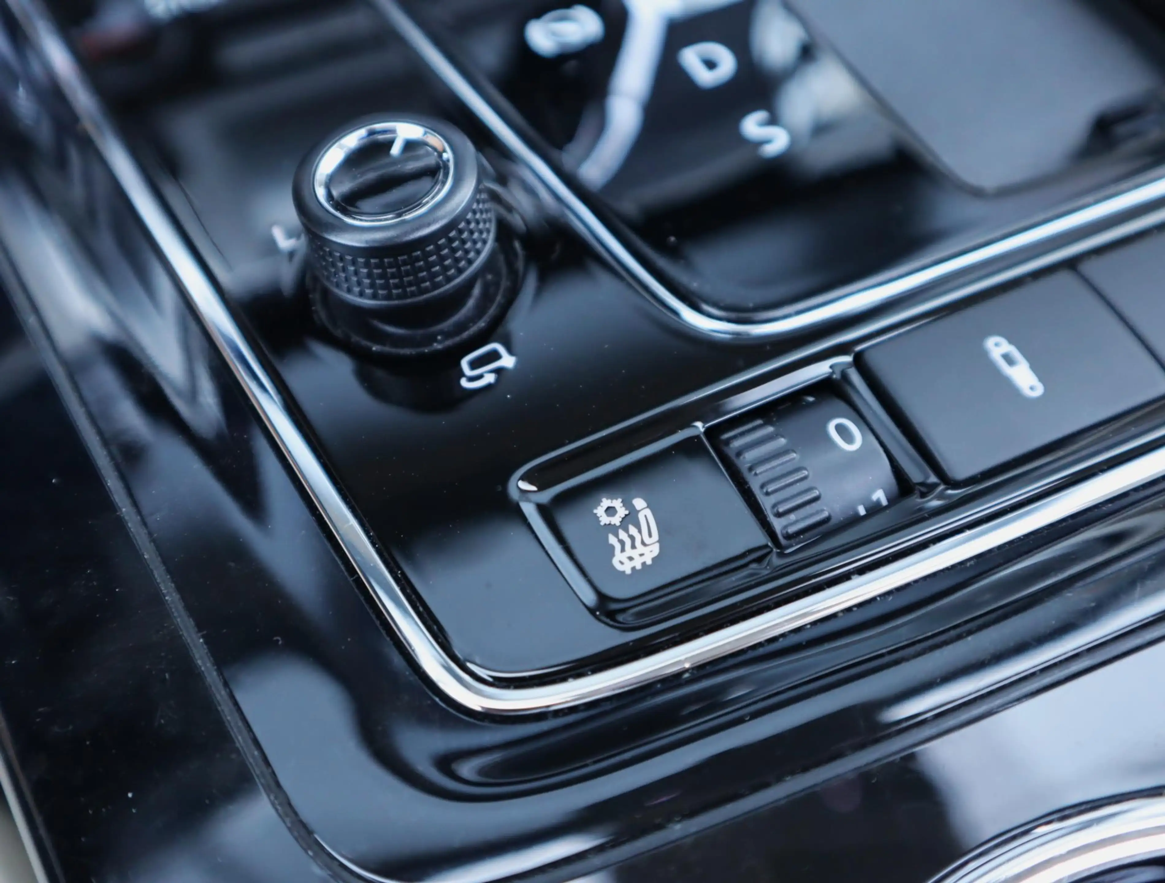 Volkswagen Phaeton 4.2 V8 4p. Lang Highline | Uniek | Chauffeur Pakke — photo 37
