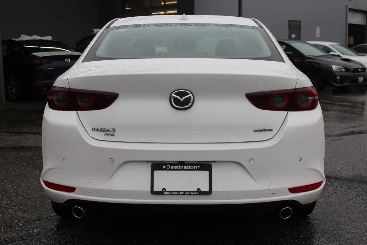 Mazda 3 снимка Mazda 3