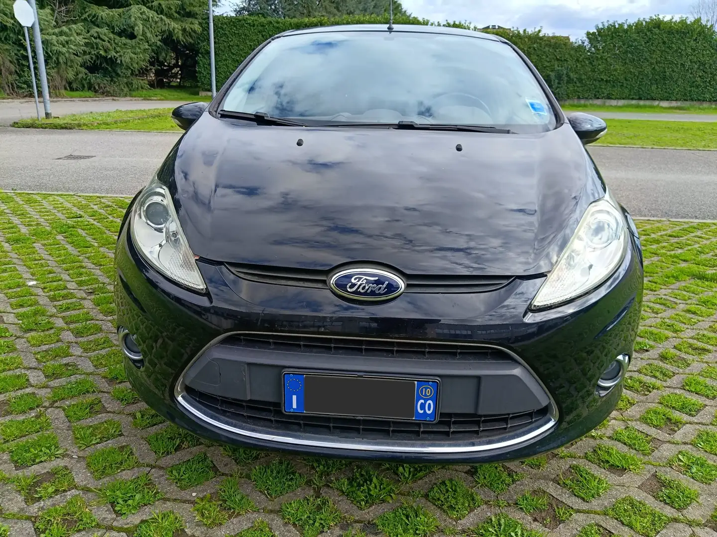 Ford Fiesta Fiesta 5p 1.4 tdci Titanium OK NEOPATENTATI Black - 2