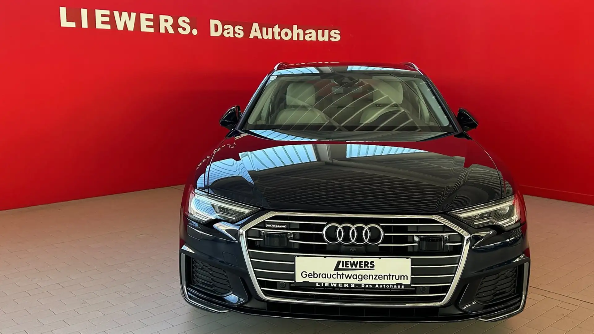 Audi A6 50 TFSI e quattro Design Blau - 1