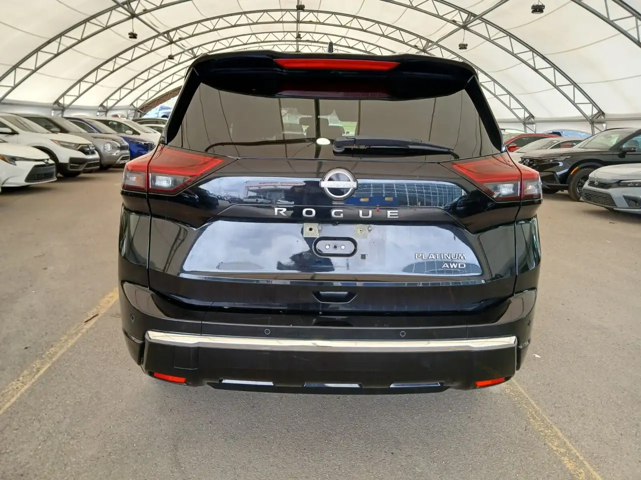 Nissan Rogue снимка Nissan Rogue