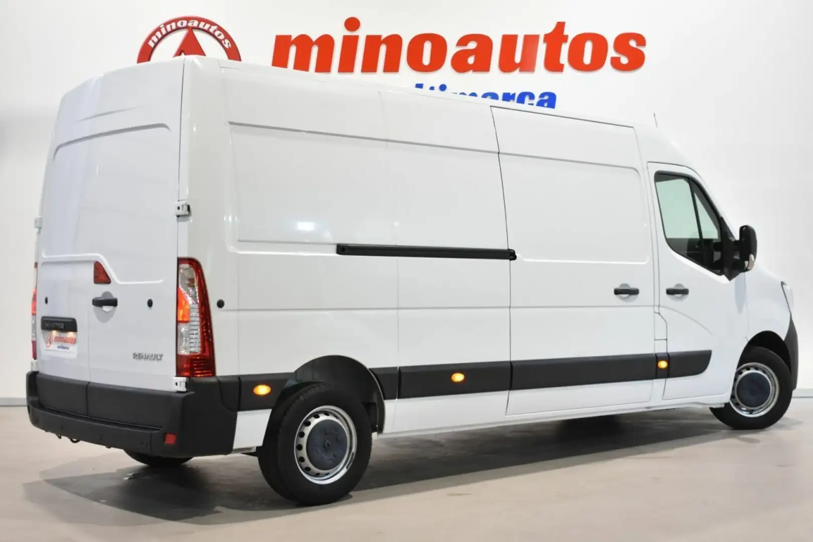 Renault Master FURGÓN 3.5T L3H2 2.3 BLUE DCI 135 CV GRAND Blanc - 2