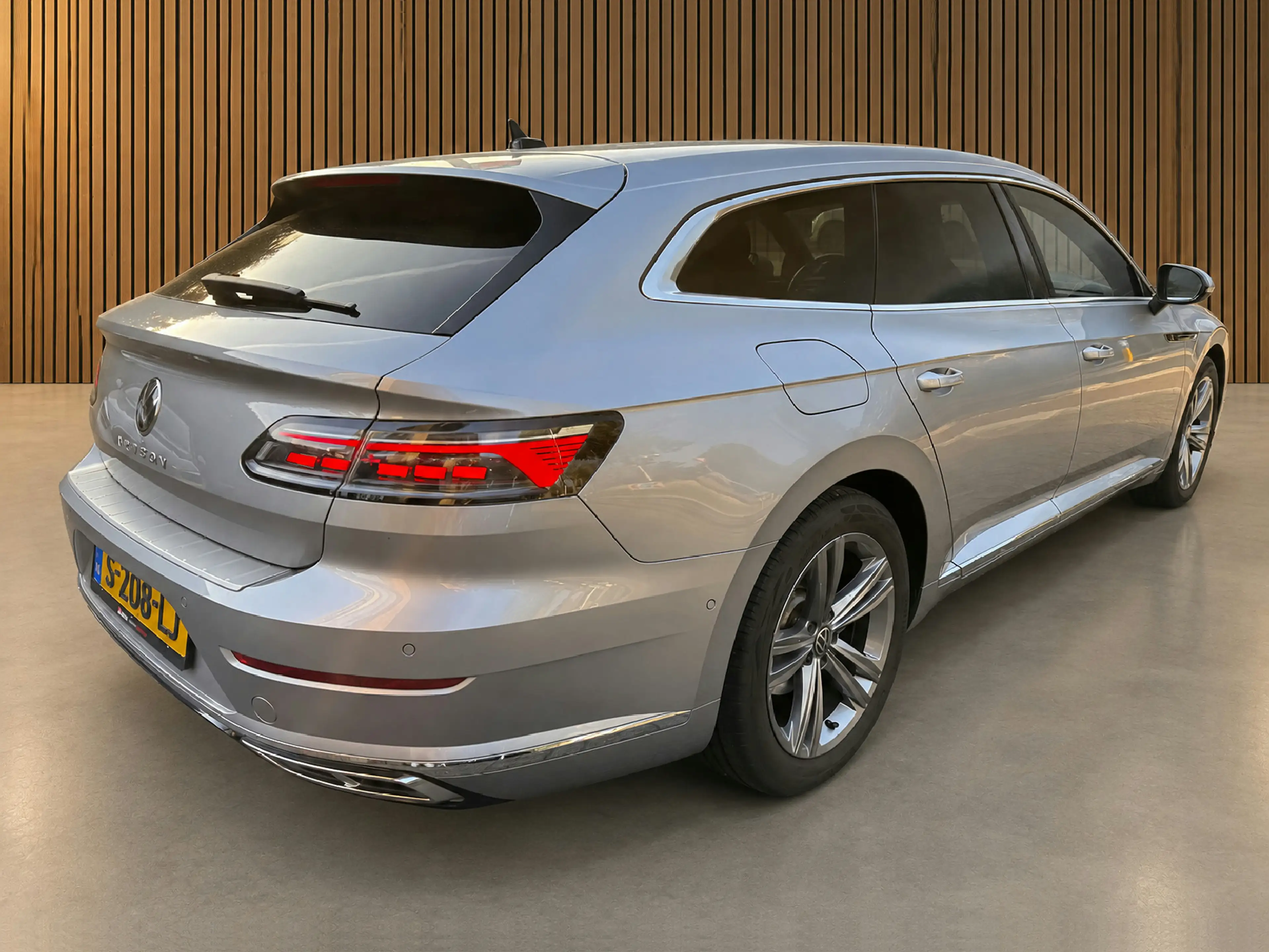 Volkswagen Arteon Shooting Brake 2.0 TSi 190pk R-Line Business+ Leer — photo 7