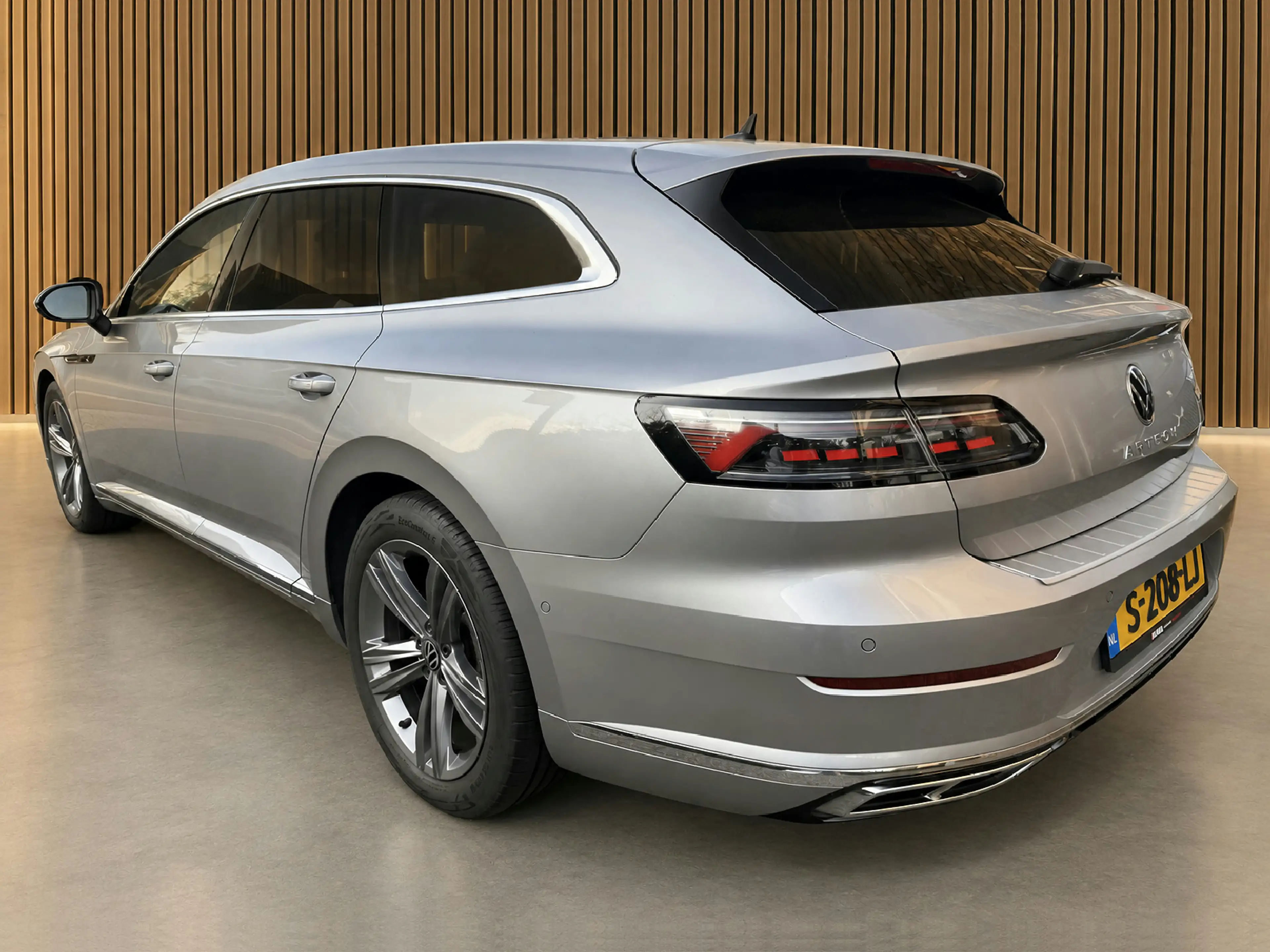 Volkswagen Arteon Shooting Brake 2.0 TSi 190pk R-Line Business+ Leer — photo 9
