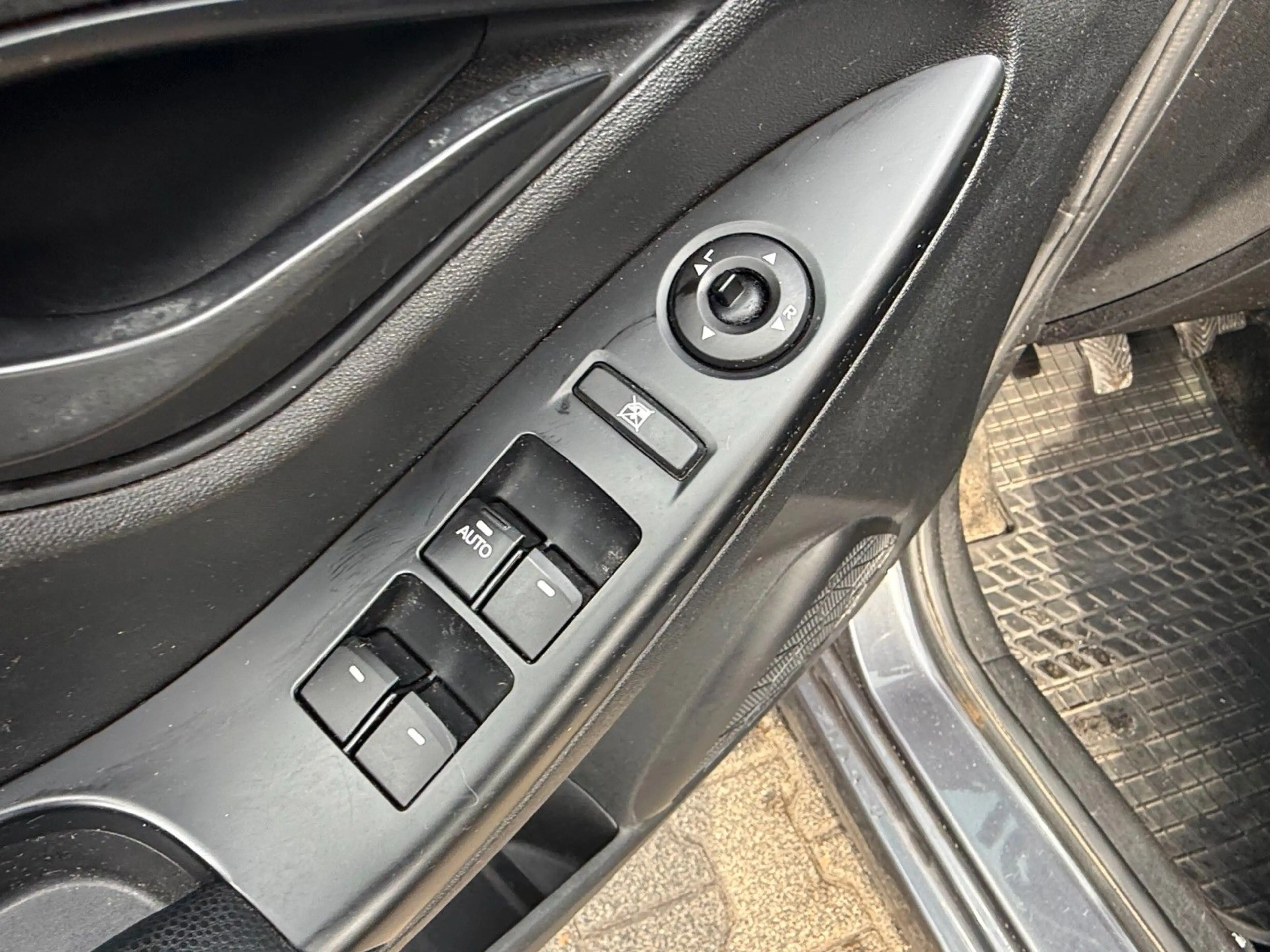 Hyundai iX20 blue YES! KLIMA/SHZ/PDC/2.HAND — photo 10