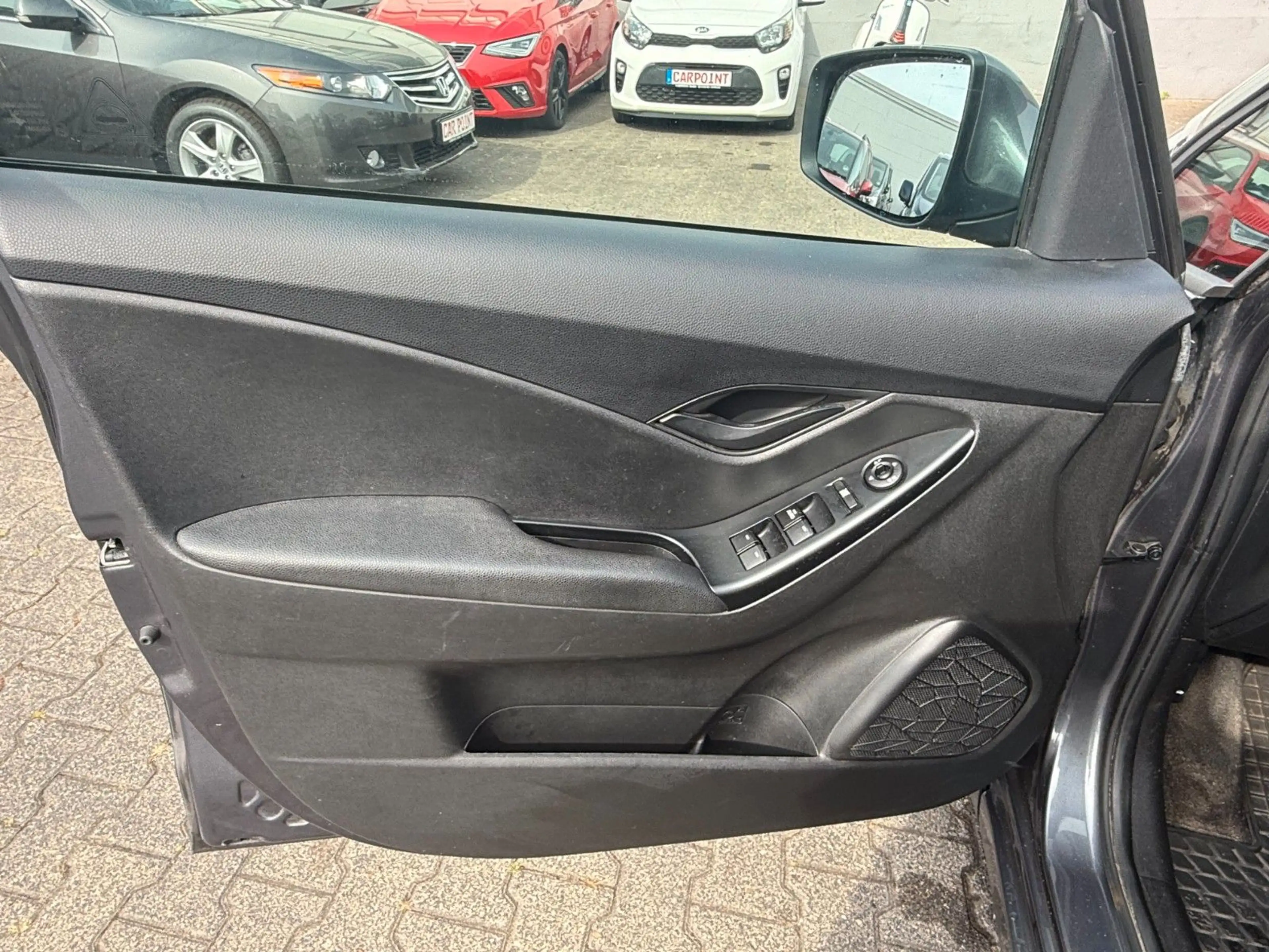 Hyundai iX20 blue YES! KLIMA/SHZ/PDC/2.HAND — photo 9