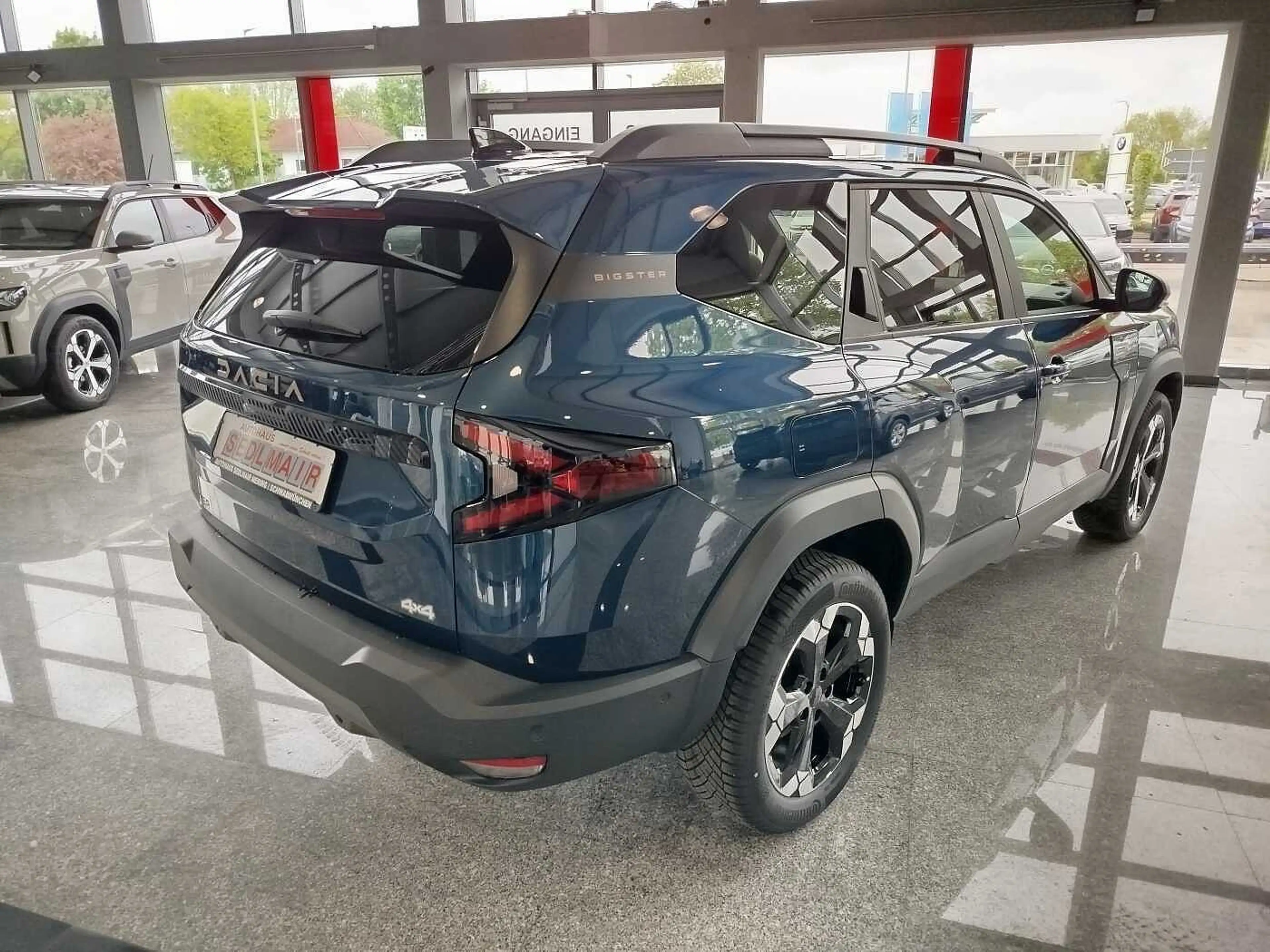 Dacia Bigster Hybrid-G 150 4x4 Extreme AHK/WINTER+/CITYPAKET/ELE — photo 4