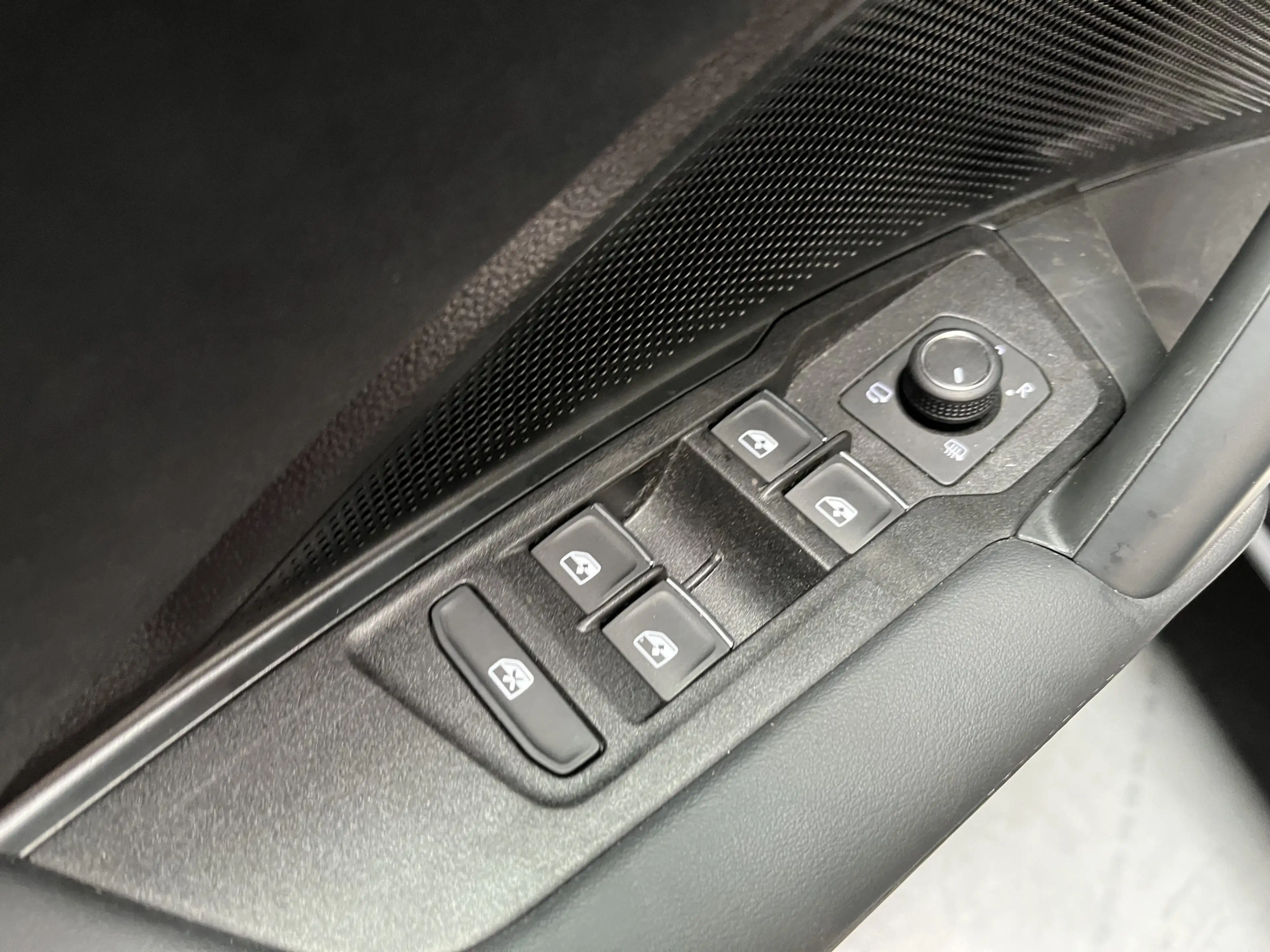 Volkswagen Tayron 1.5 eHybrid R-Line / GARANTIE TM 12-2030/ AUTOMAAT — photo 11