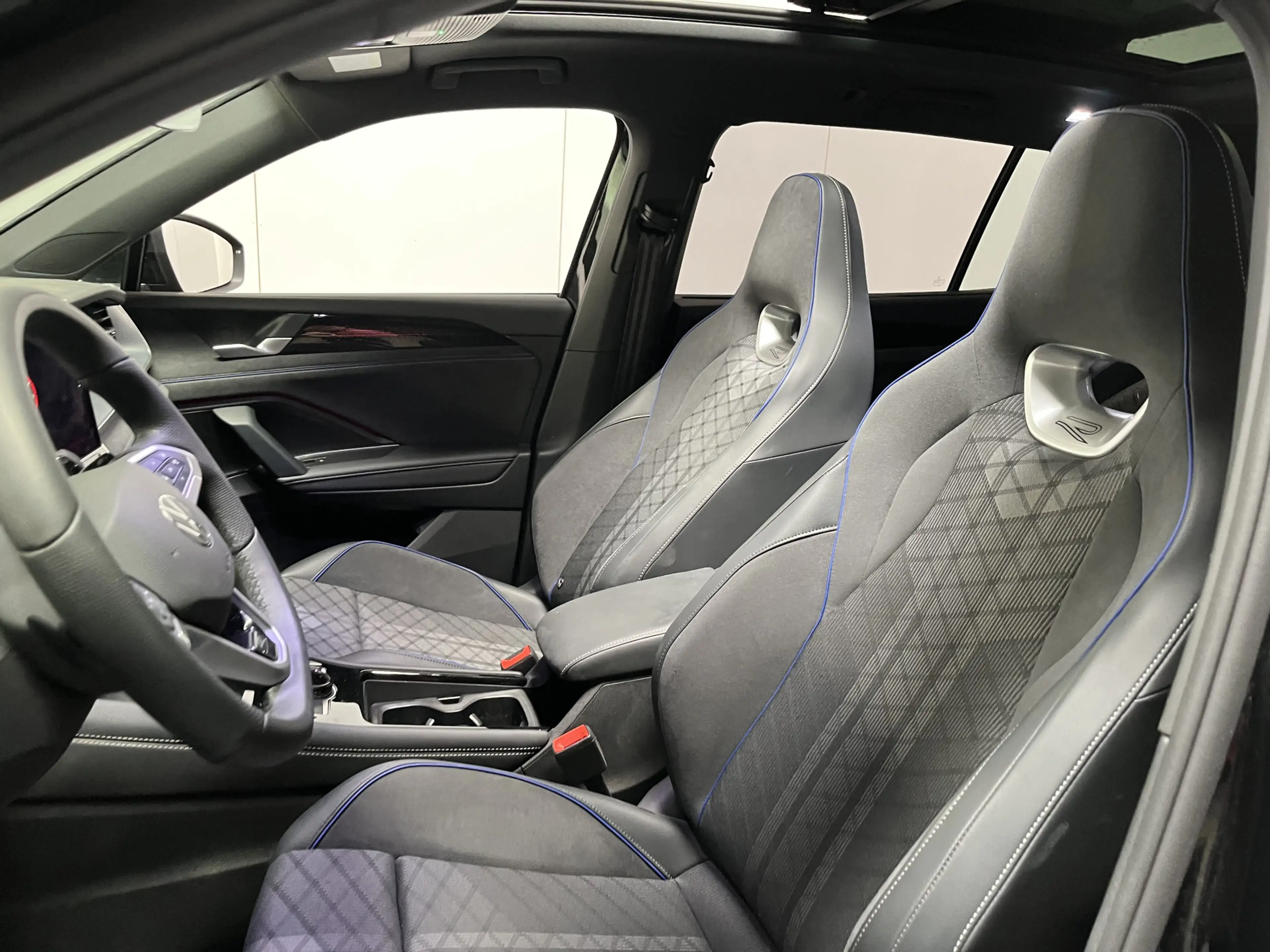 Volkswagen Tayron 1.5 eHybrid R-Line / GARANTIE TM 12-2030/ AUTOMAAT — photo 6