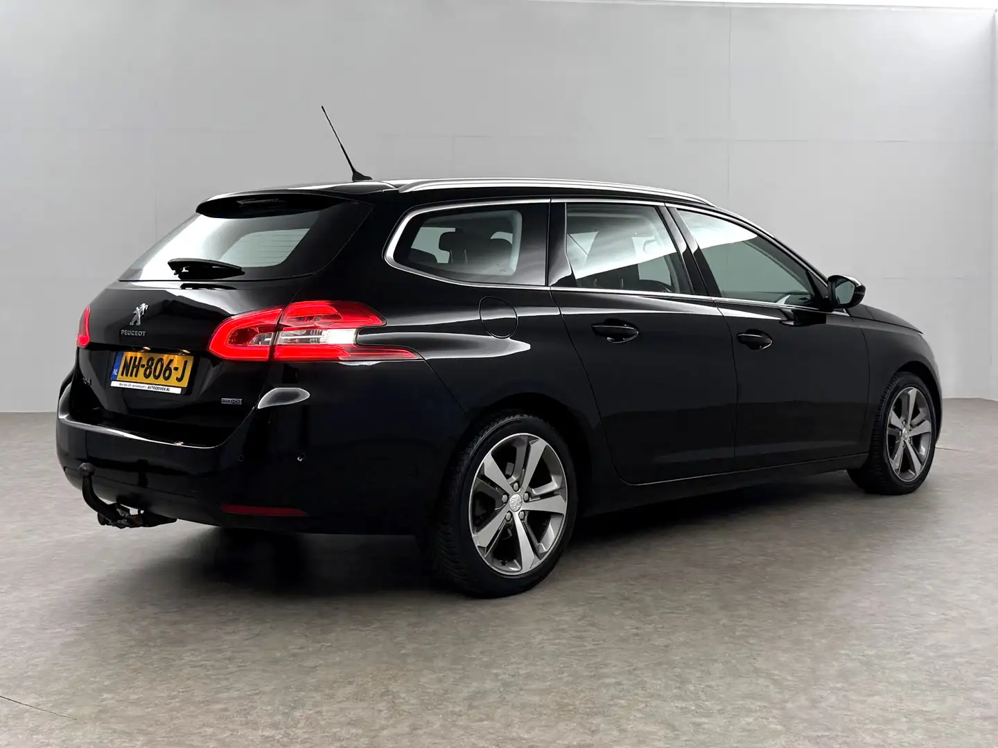 Peugeot 308 1.6 BlueHDi | APK tot 04-2026 | LED Camera Clima C Zwart - 2