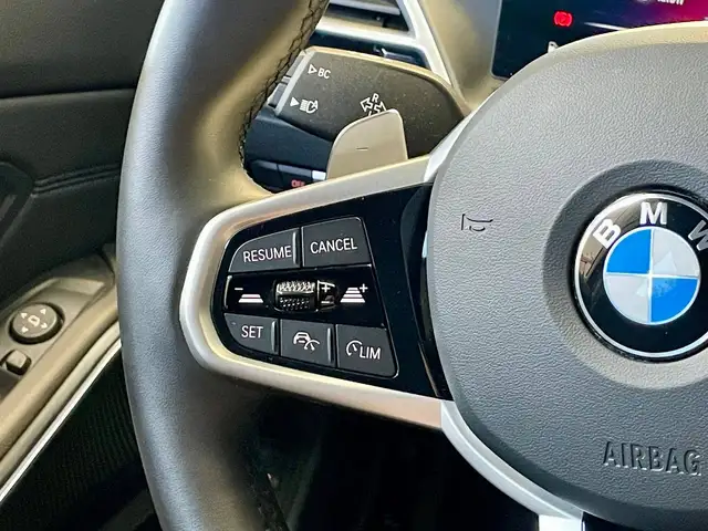 BMW 318 view 13