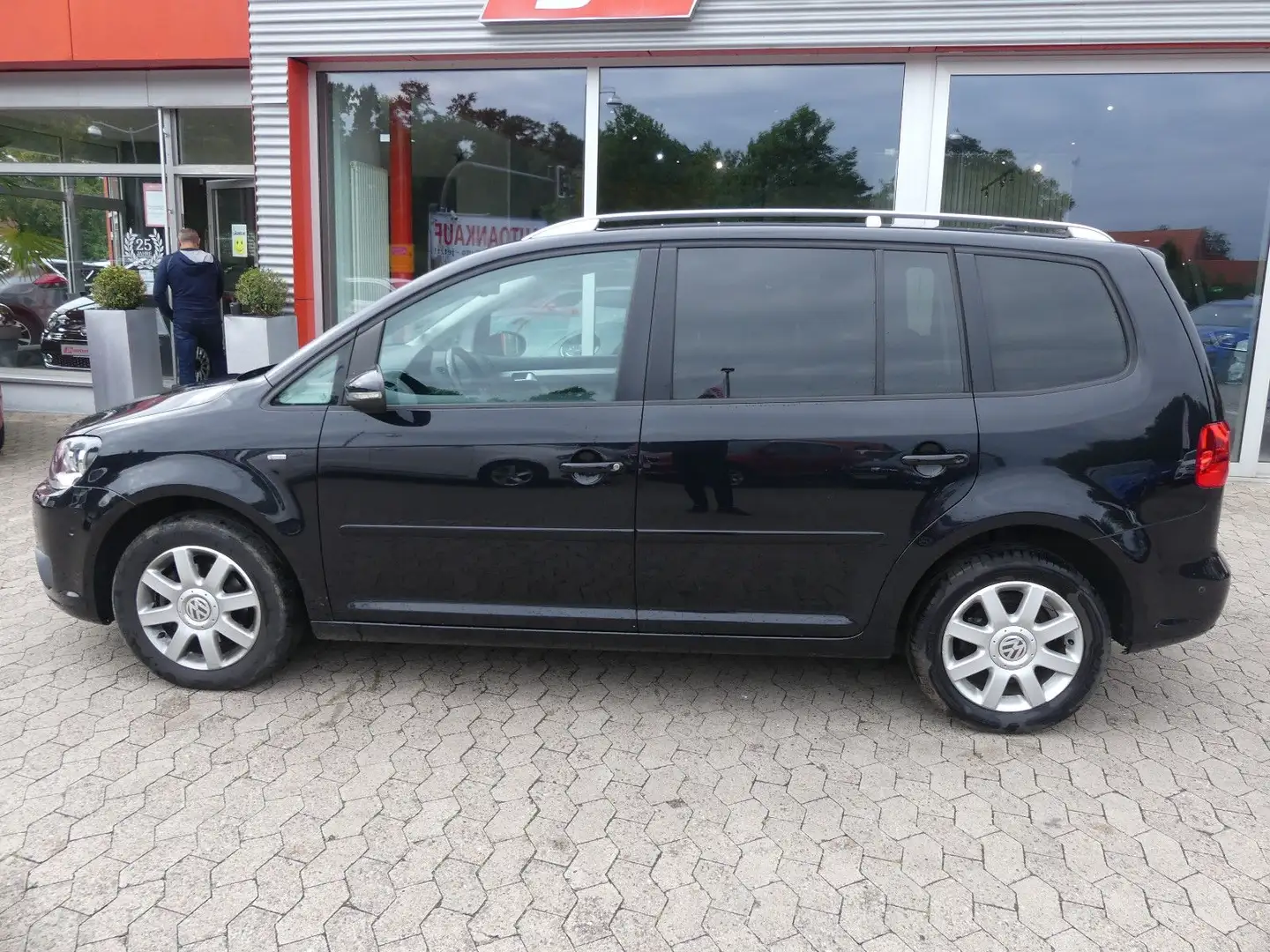Volkswagen Touran Cup*7-Sitze*DSG*Navi*AHK*Tempomat Zwart - 2