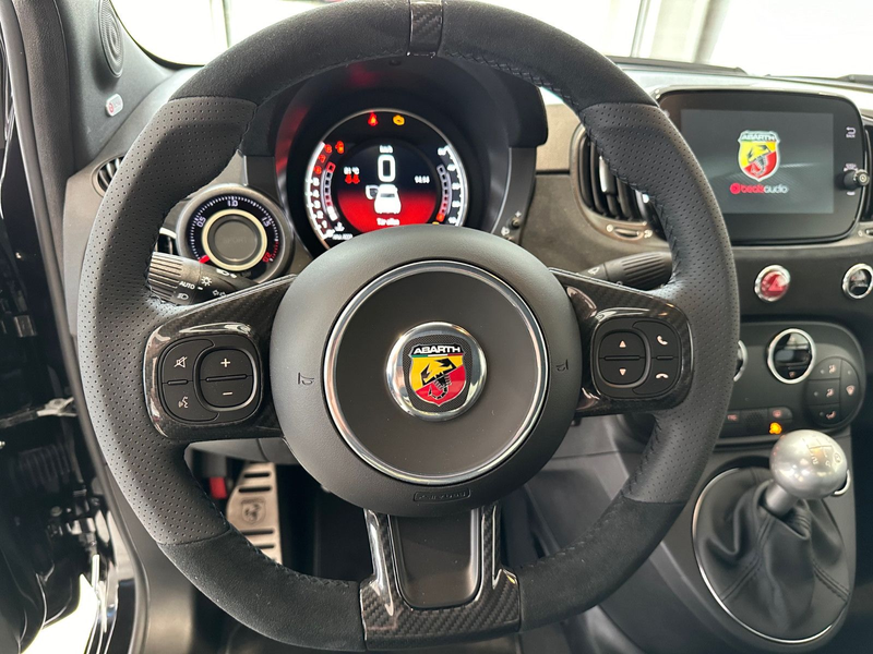Abarth 695 75 Anniversario — photo 15