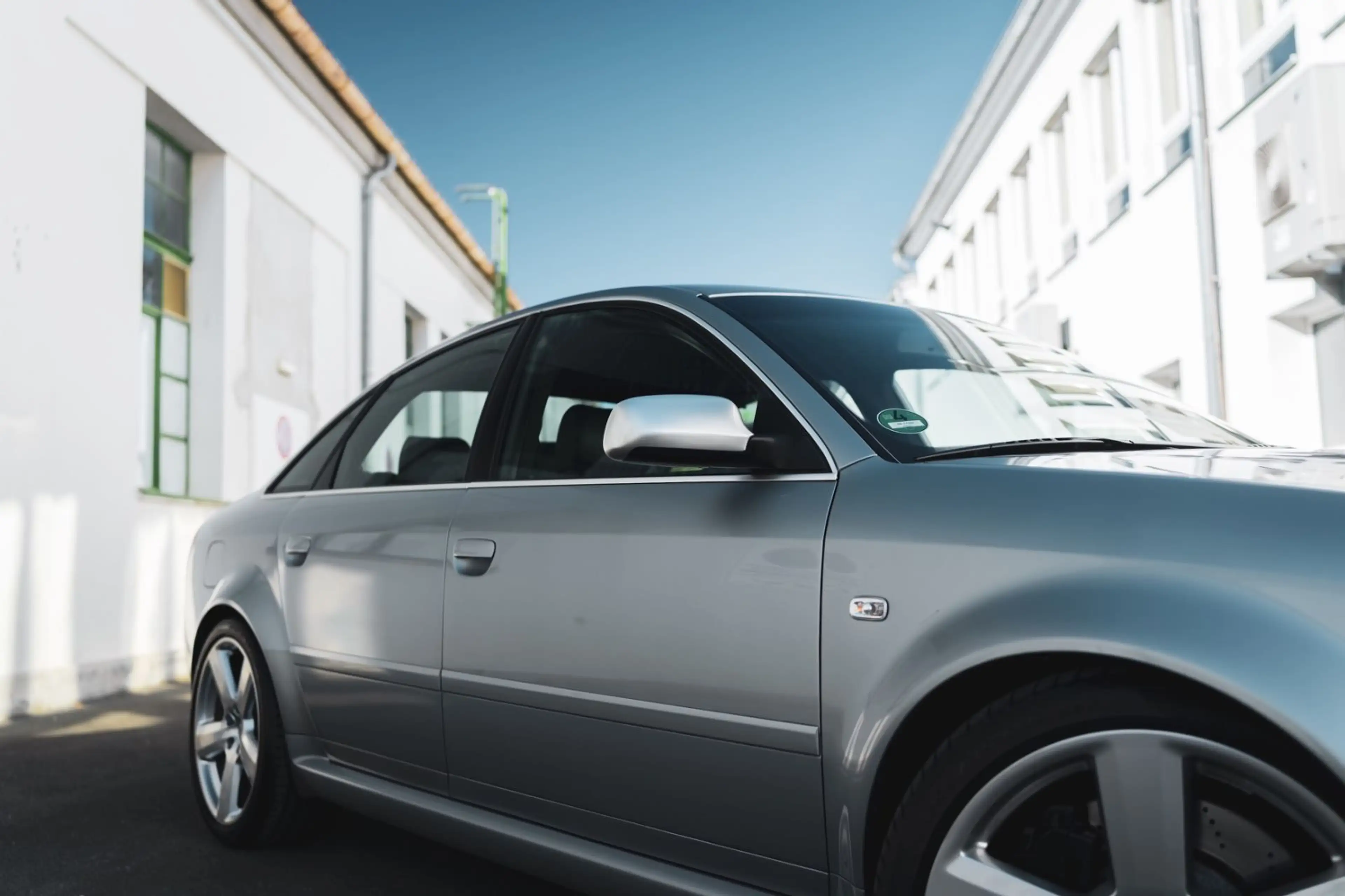 Audi RS6 4.2 Quattro *Limousine / Erstlack* — photo 6