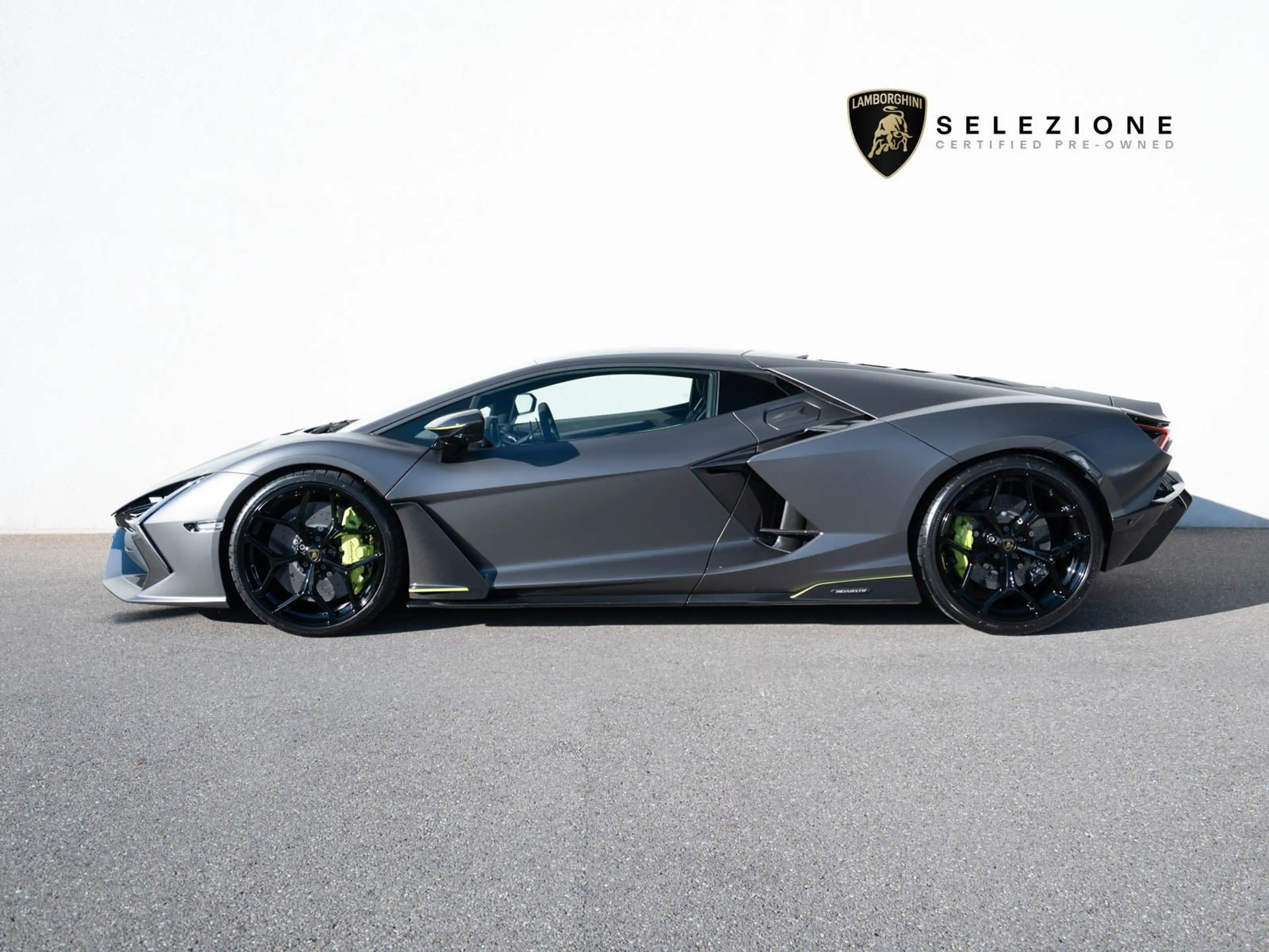 Lamborghini Revuelto V12 | CARBON | CORSA-TEX | PASSENGER-DISPLAY | FUL — photo 7