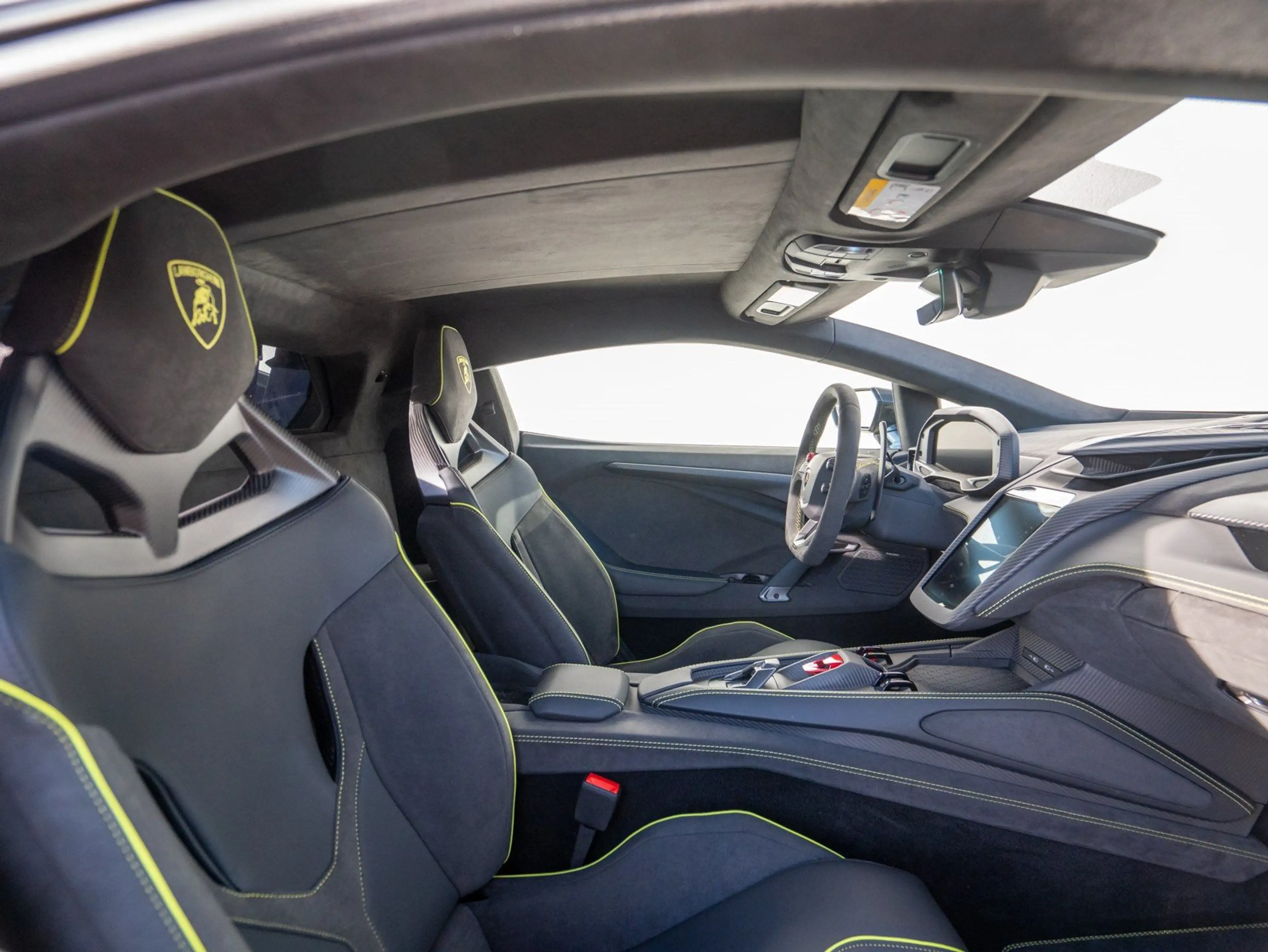 Lamborghini Revuelto V12 | CARBON | CORSA-TEX | PASSENGER-DISPLAY | FUL — photo 9