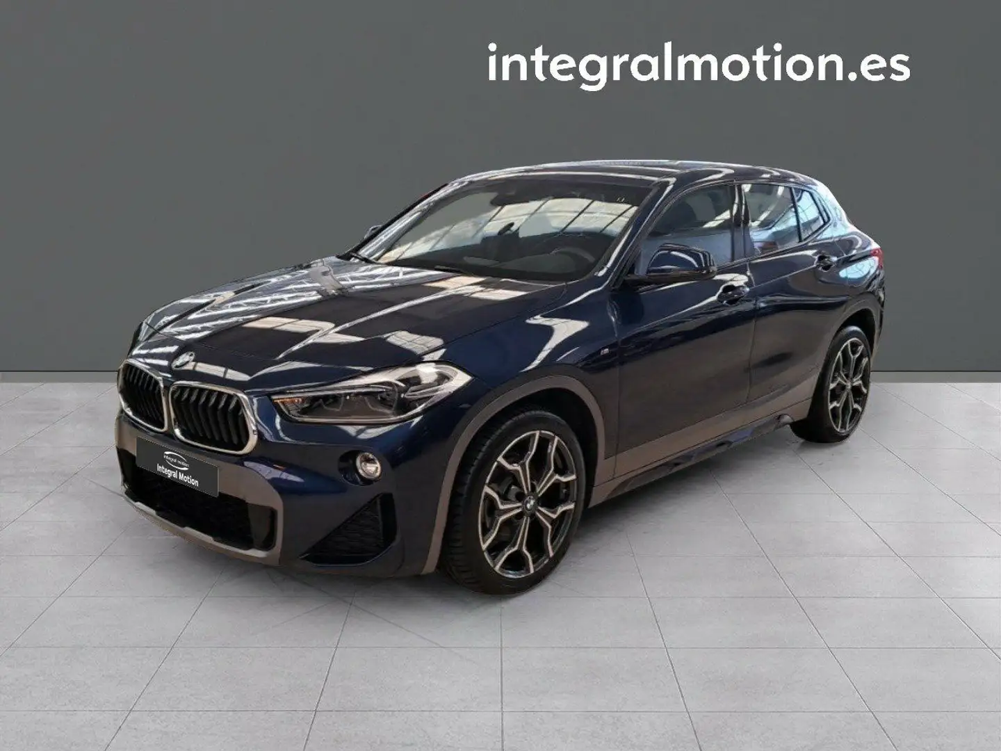 BMW X2 sDrive 18iA Modrá - 1