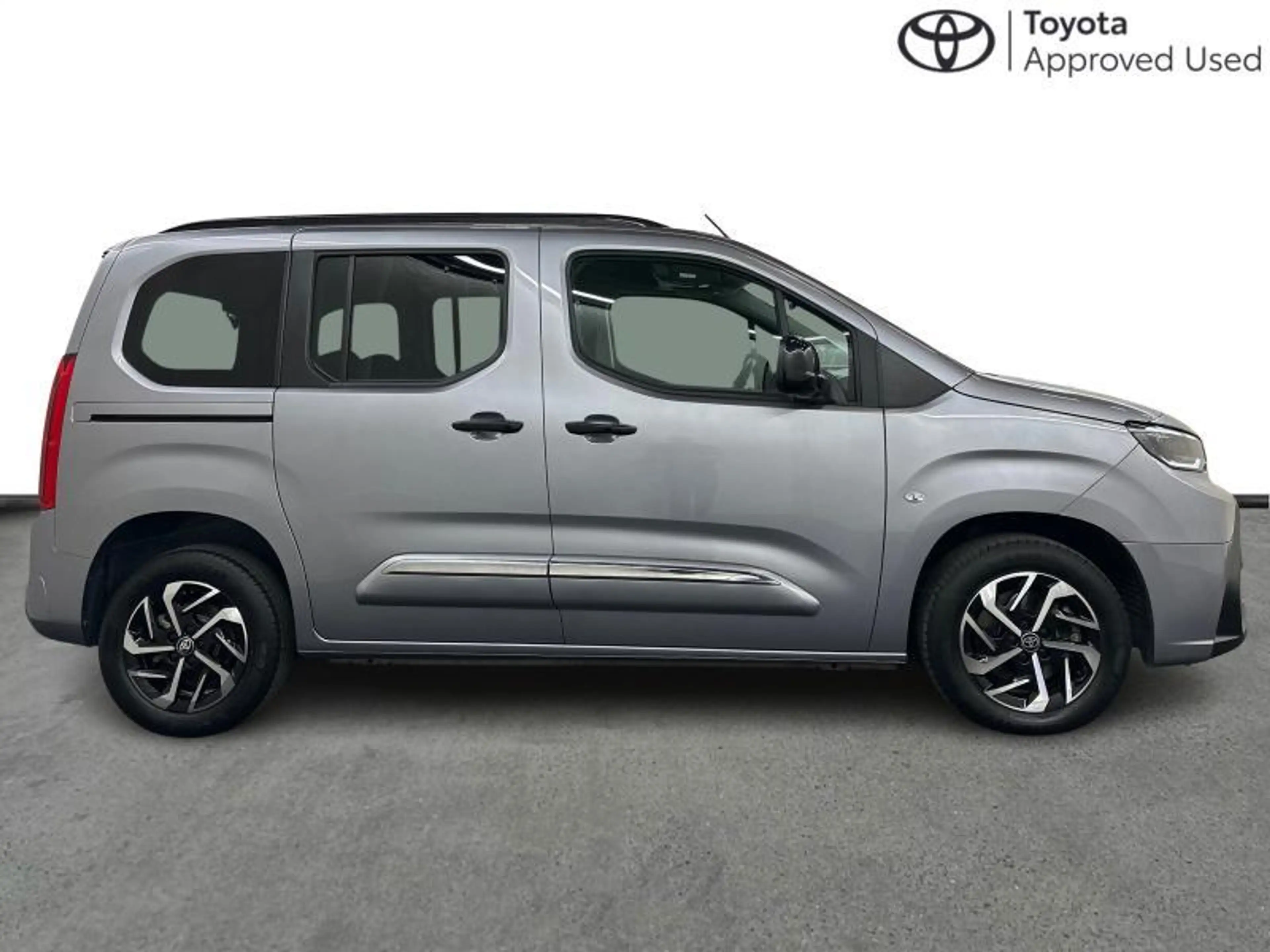 Toyota Proace City Verso Family 5pl SWB 1.5D 96kW — photo 14