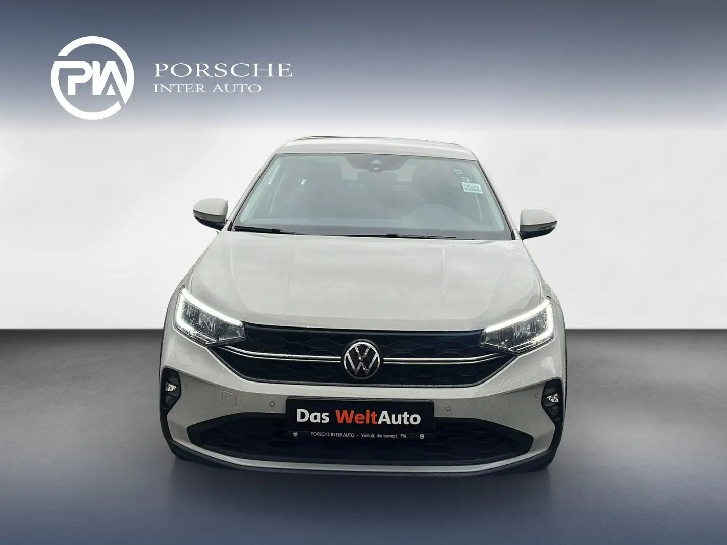 Volkswagen Taigo 4Me TSI Grau - 2