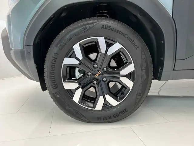 Dacia Duster view 10