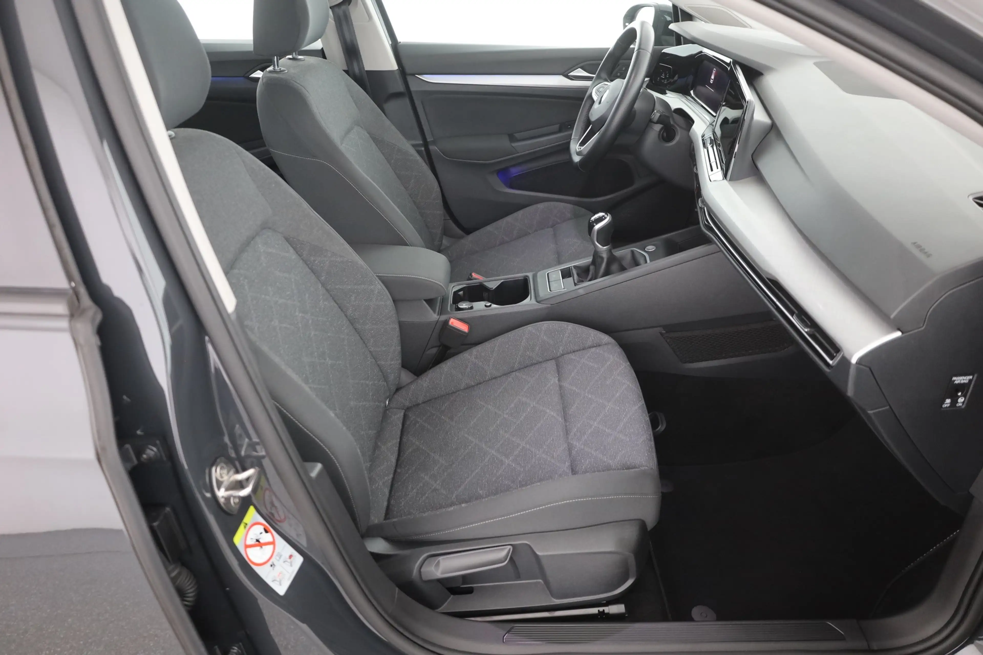 Volkswagen Golf VIII 2.0 TDI Life LED Sitzheizung ACC — photo 20