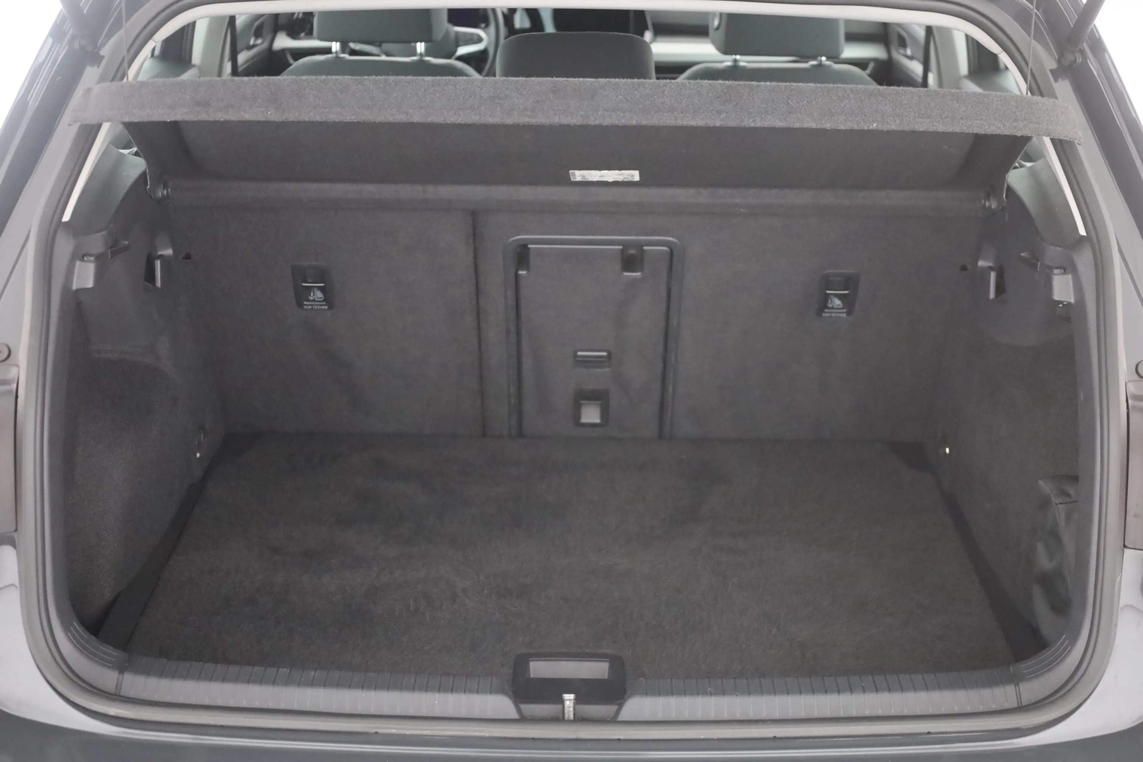 Volkswagen Golf VIII 2.0 TDI Life LED Sitzheizung ACC — photo 24
