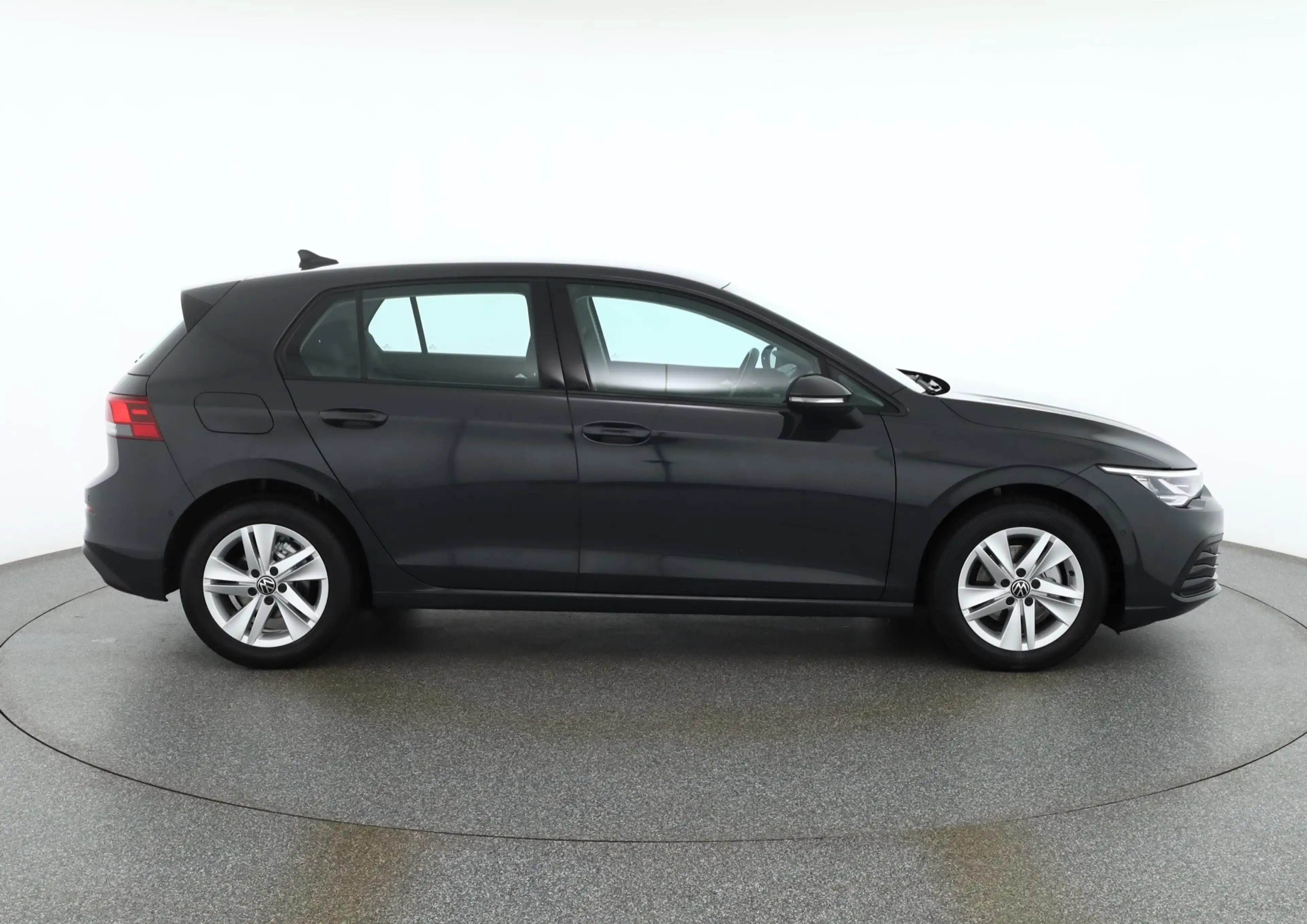 Volkswagen Golf VIII 2.0 TDI Life LED Sitzheizung ACC — photo 6