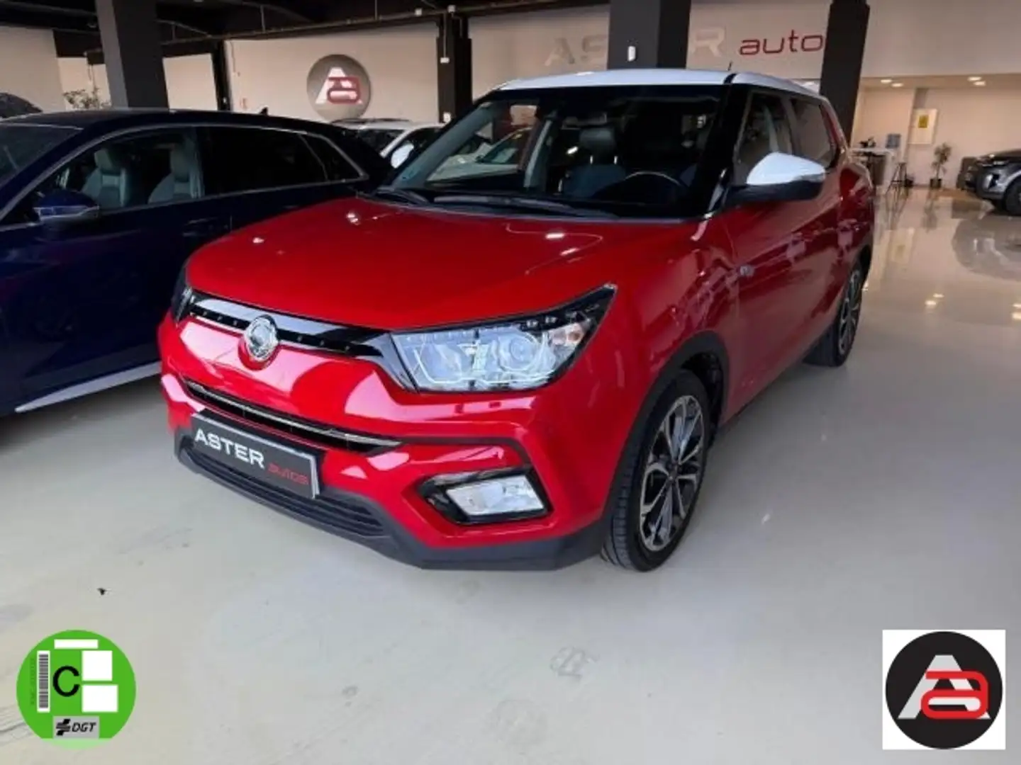 SsangYong Tivoli D16T Limited 4x2 Rouge - 1