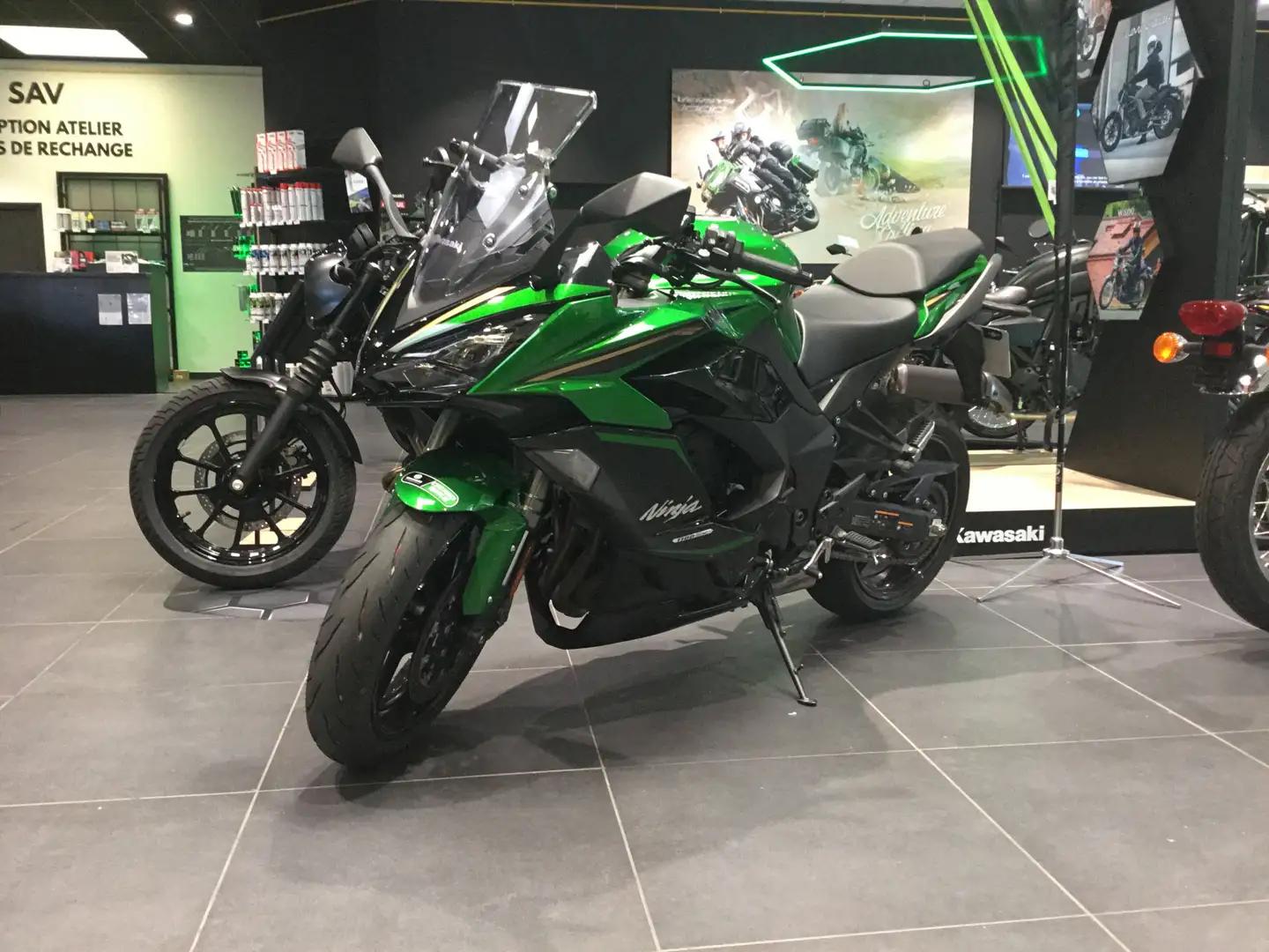 Kawasaki Ninja 1000SX Vert - 1