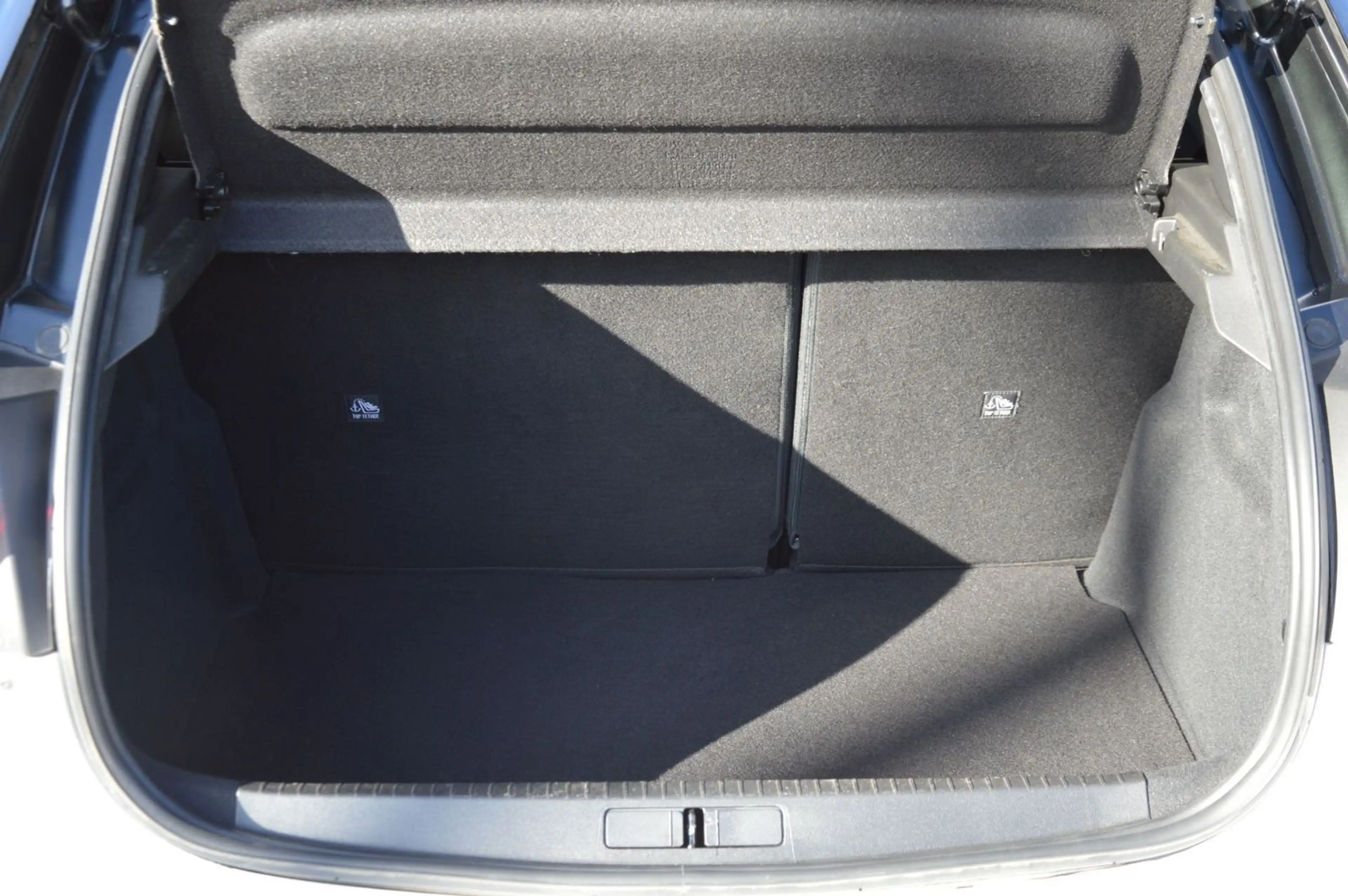 Opel Corsa F e Ultimate R/KAM"PDC"11KW"DAB"17ZOLL — photo 7
