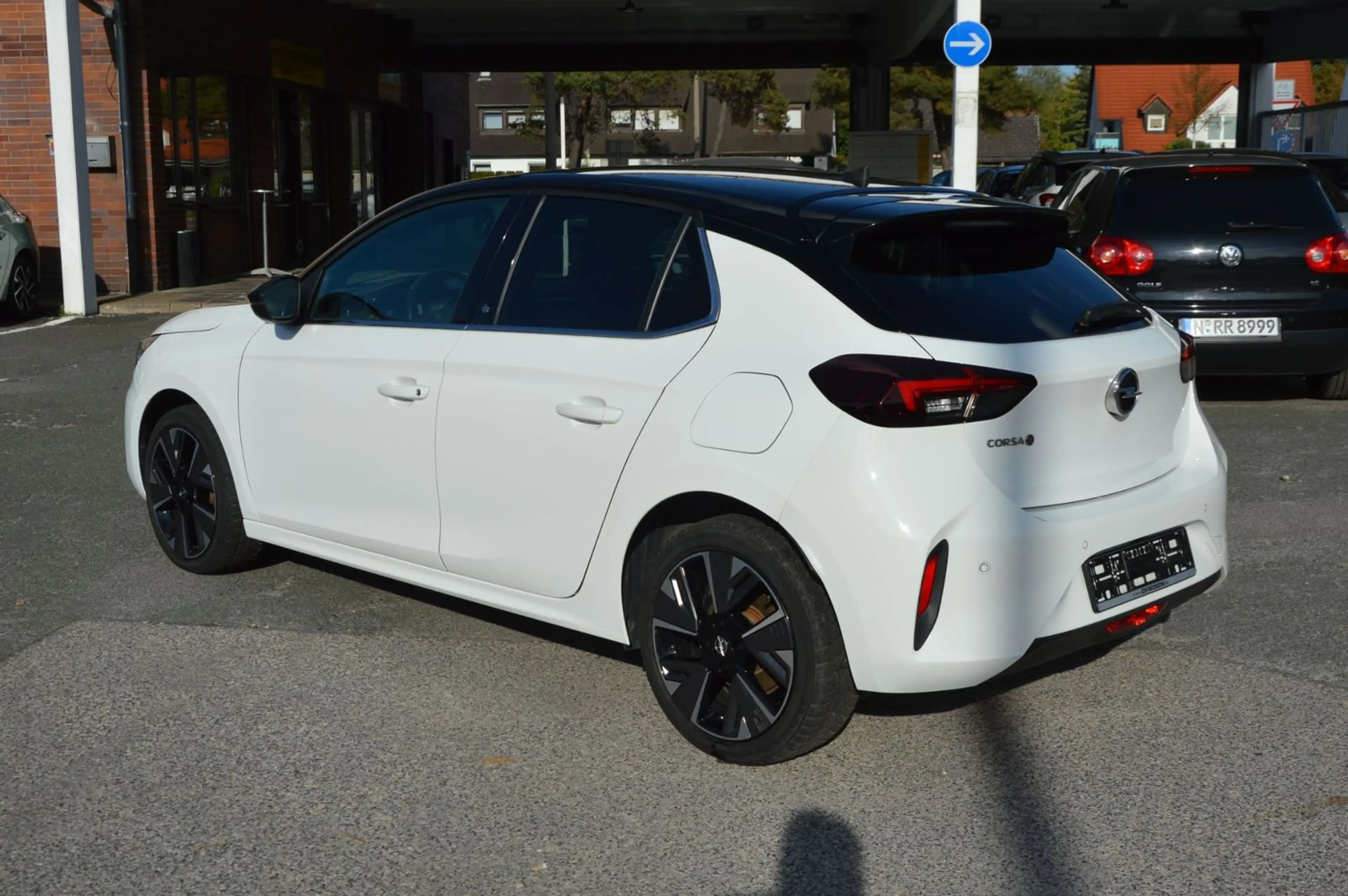 Opel Corsa F e Ultimate R/KAM"PDC"11KW"DAB"17ZOLL — photo 6