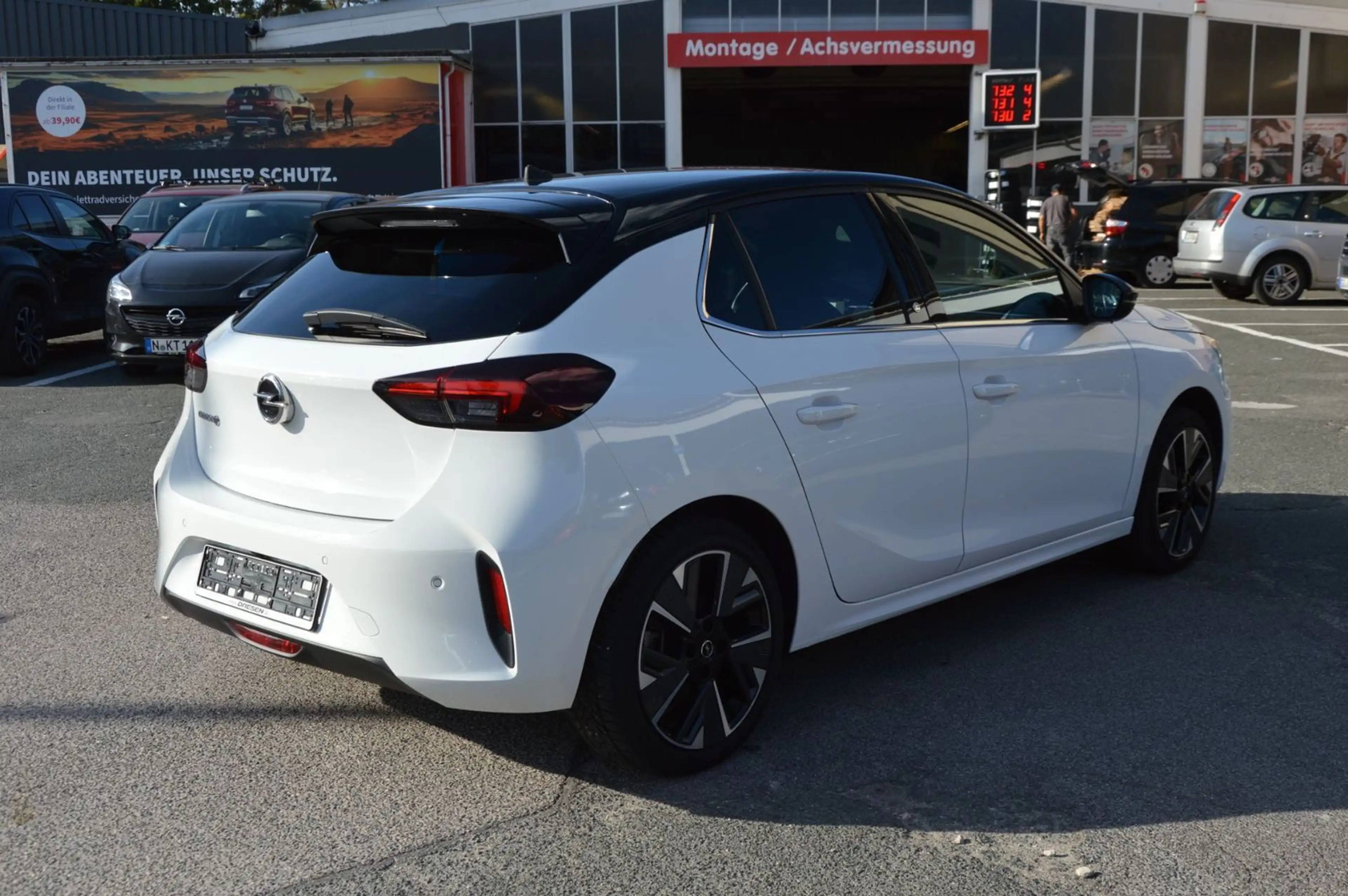 Opel Corsa F e Ultimate R/KAM"PDC"11KW"DAB"17ZOLL — photo 4