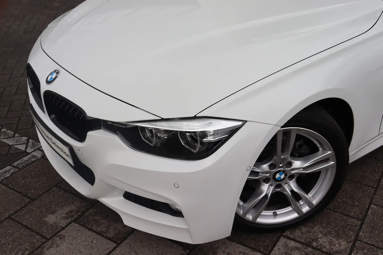 BMW 318 3-serie Touring 318i Executive M Sport Automaat / White - 2