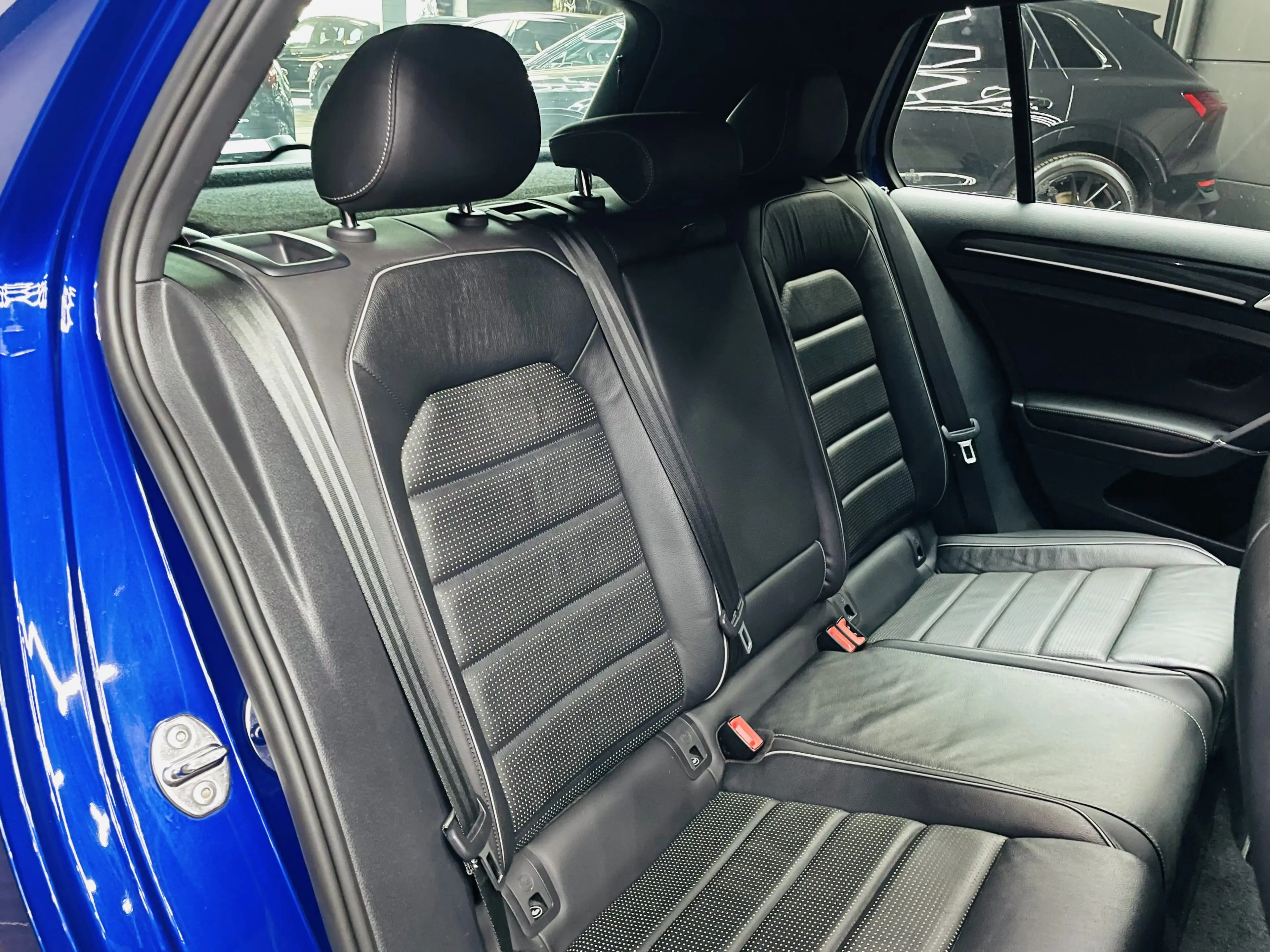 Volkswagen Golf R 2.0 TFSI DSG * FULL OPTION* CARPLAY / VIRTUAL DASH — photo 15