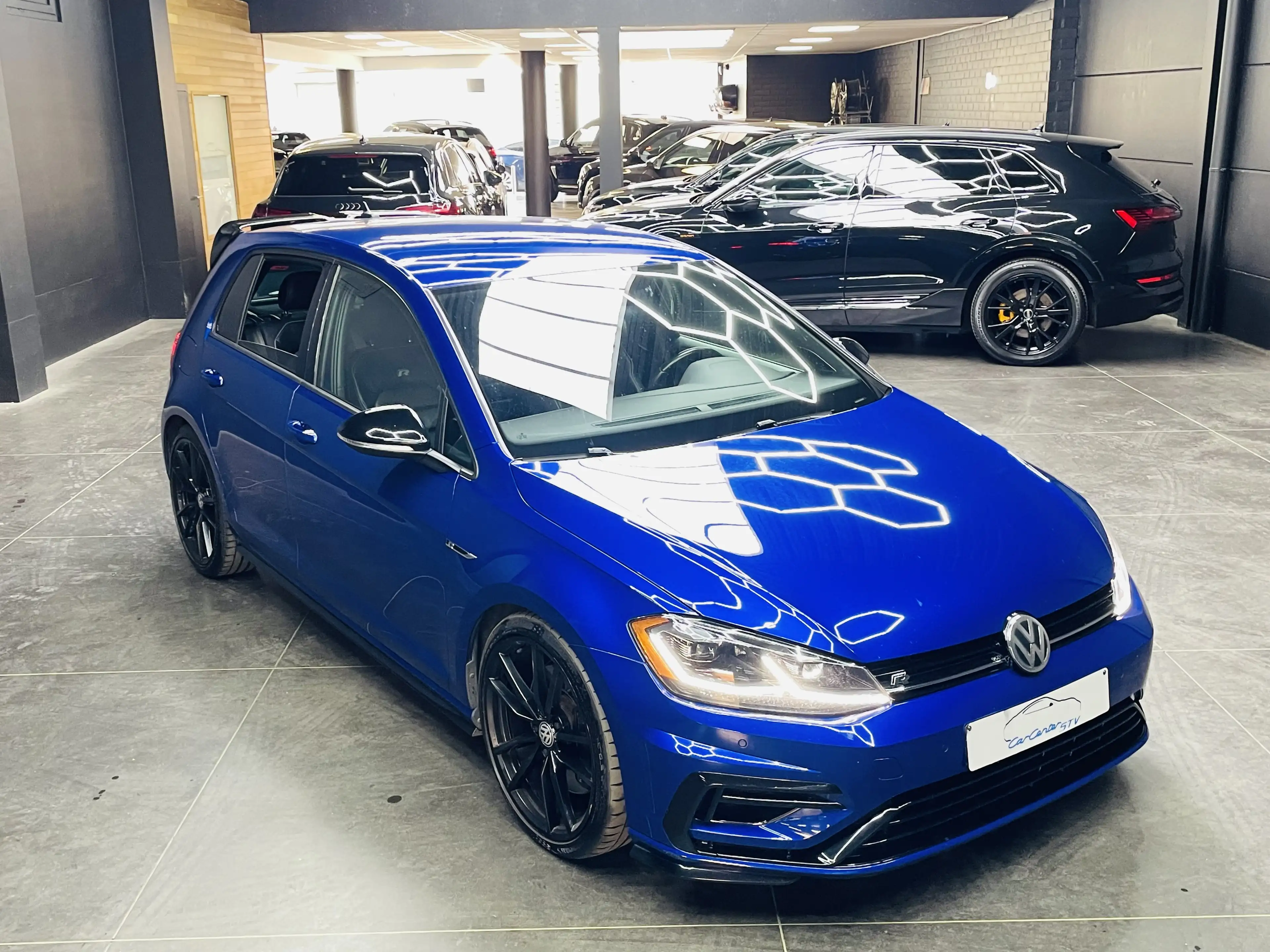 Volkswagen Golf R 2.0 TFSI DSG * FULL OPTION* CARPLAY / VIRTUAL DASH — photo 11
