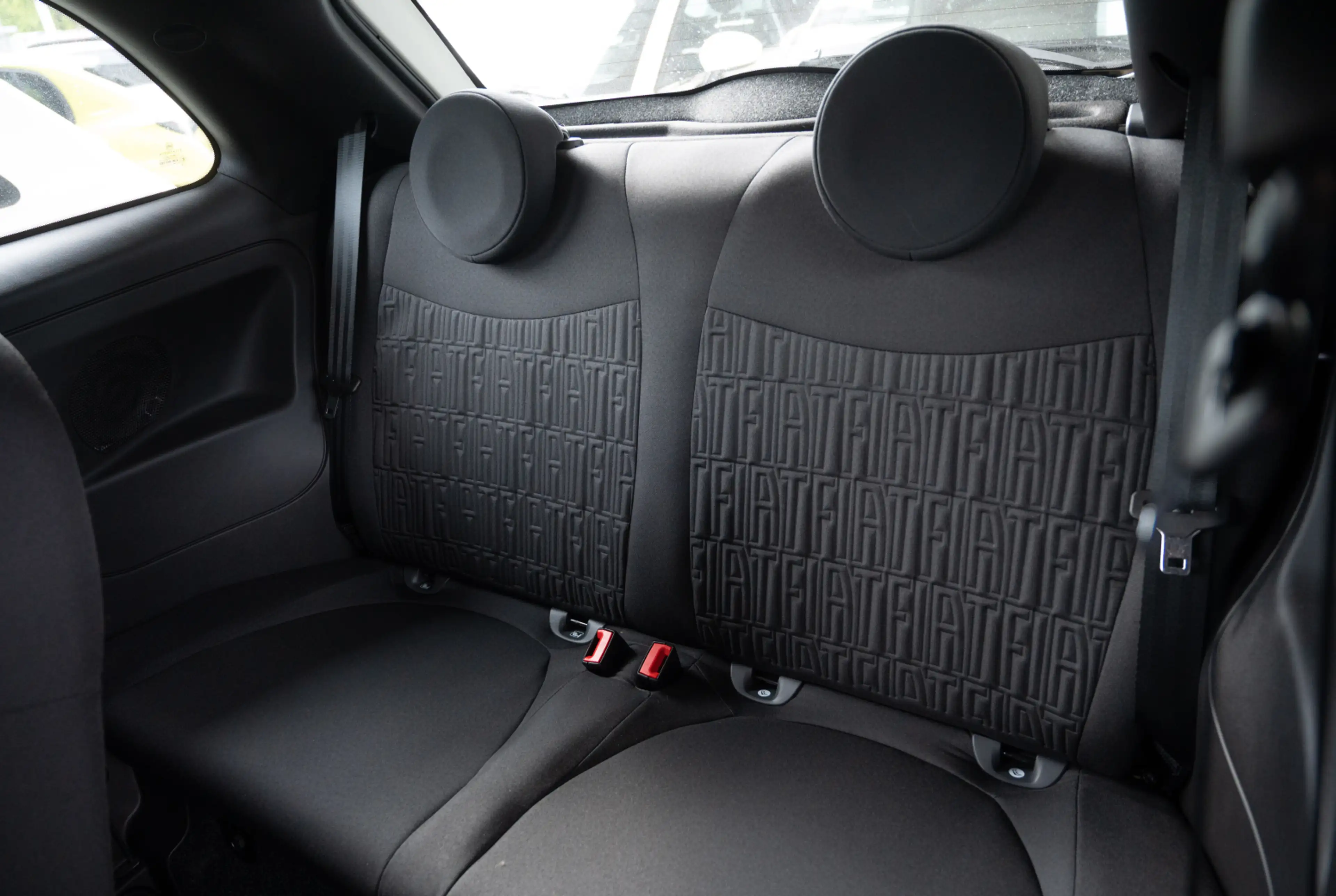Fiat 500 1.0 Hybrid 70 *DAB-PLUS*KLIMA*CARPLAY*TEMPOMAT* *INVENTUR-SALE* — photo 7