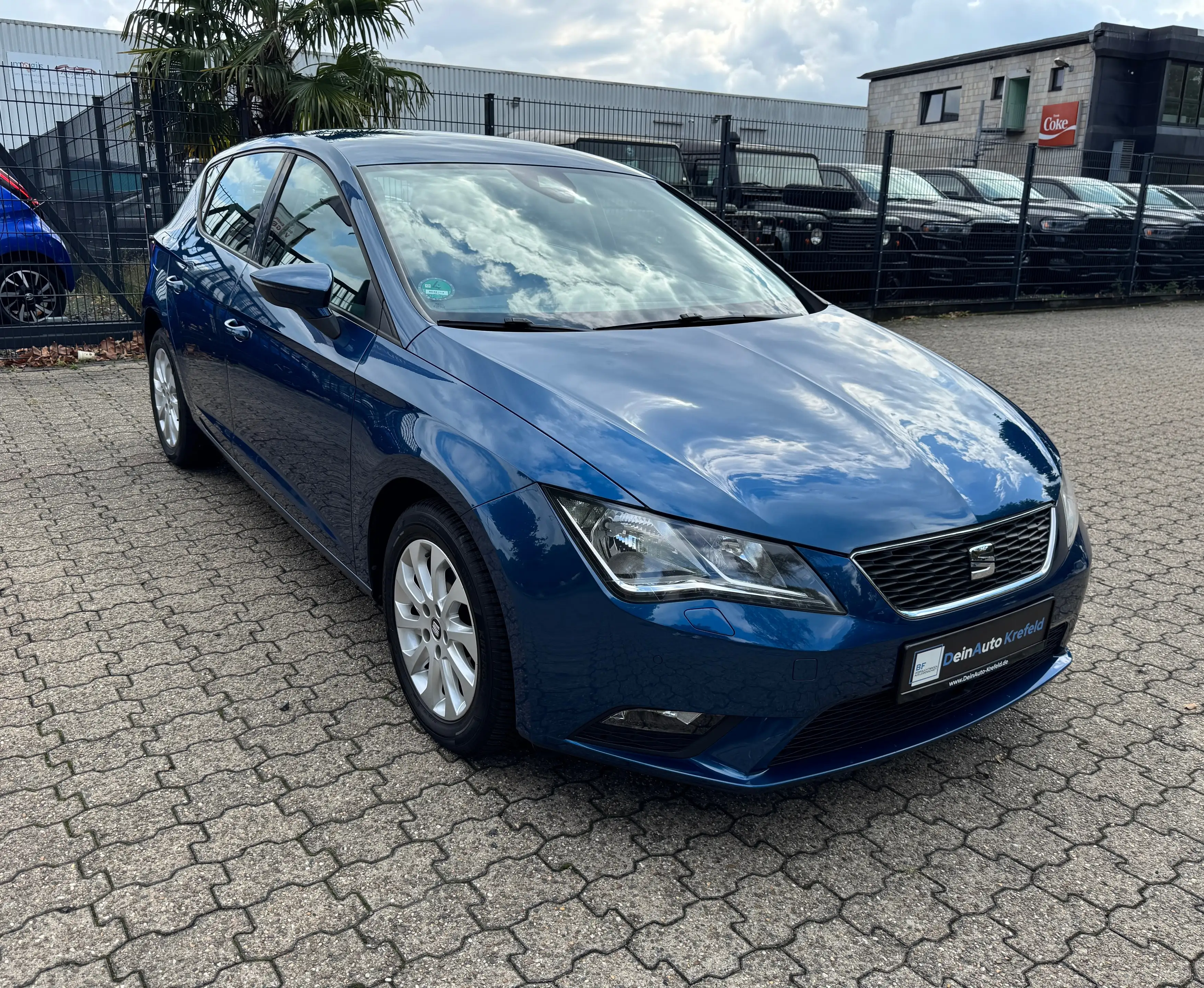 SEAT Leon Leon 1.2 TSI DSG Style ACC, PDC, Apple CarPlay — photo 3